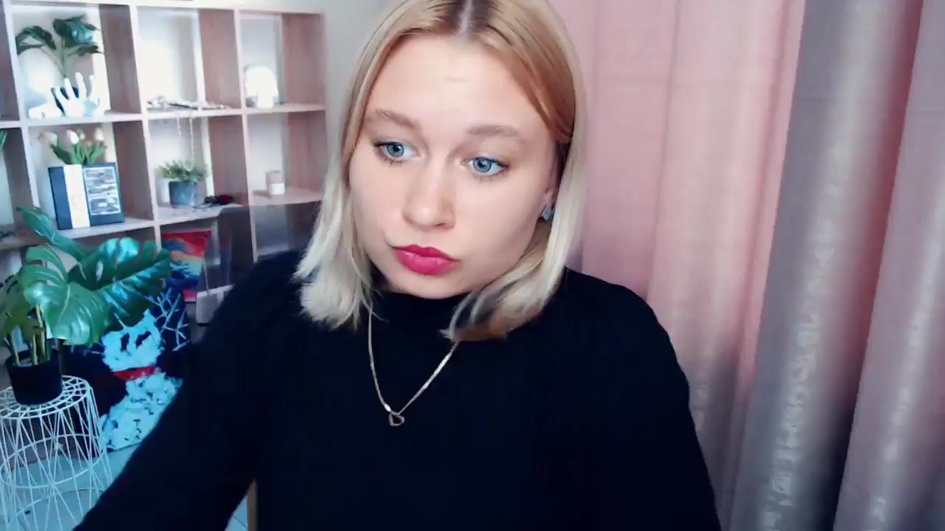 Gallery image thumbnail from Kukla_kolduna's myfreecams stream on, 06/13/2025, 17:17 image 4 of 20