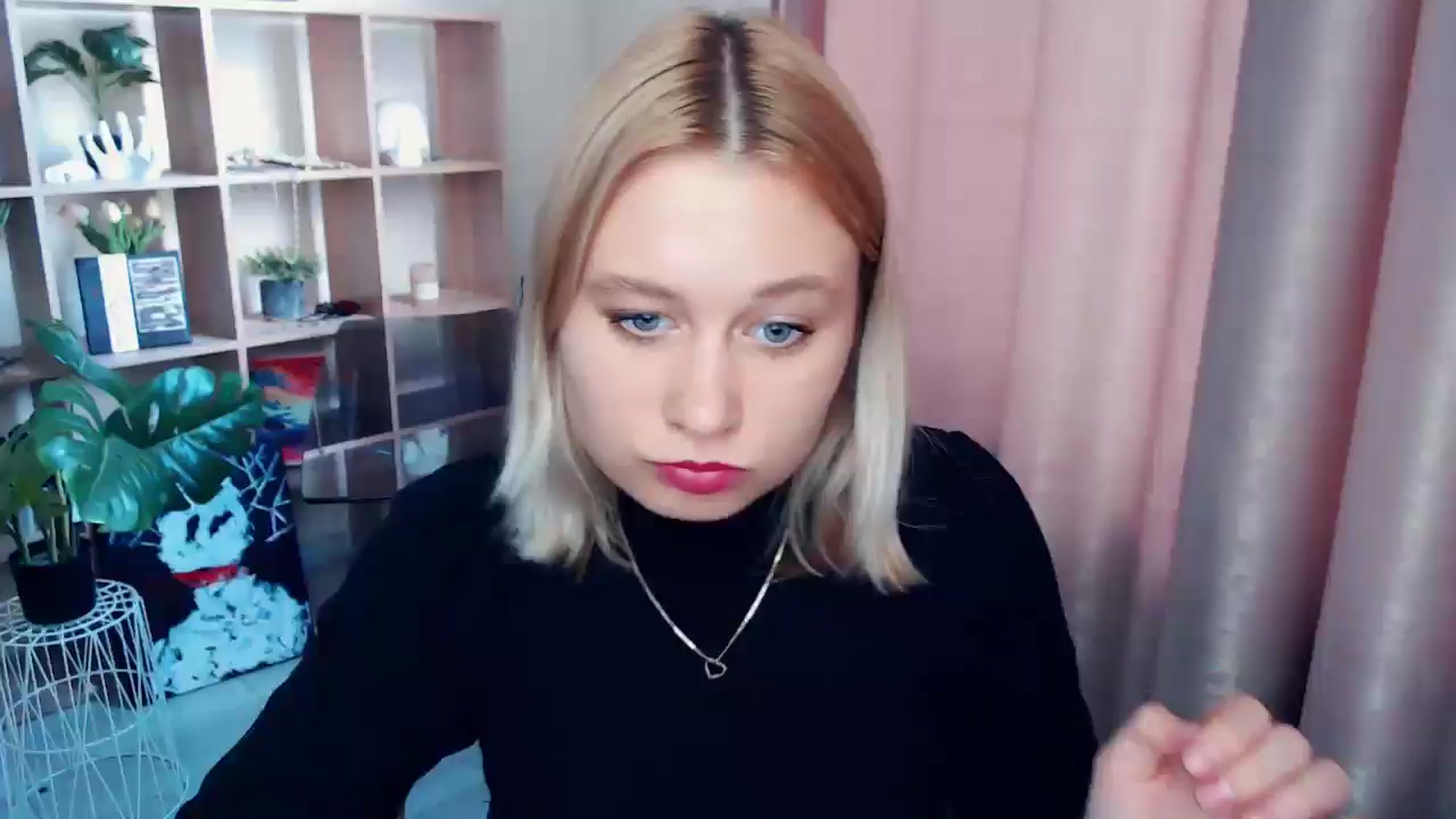 Gallery image thumbnail from Kukla_kolduna's myfreecams stream on, 06/13/2025, 17:17 image 1 of 20