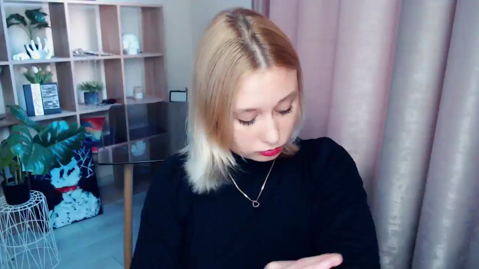 Gallery image thumbnail from Kukla_kolduna's myfreecams stream on, 06/13/2025, 17:38 image 17 of 20