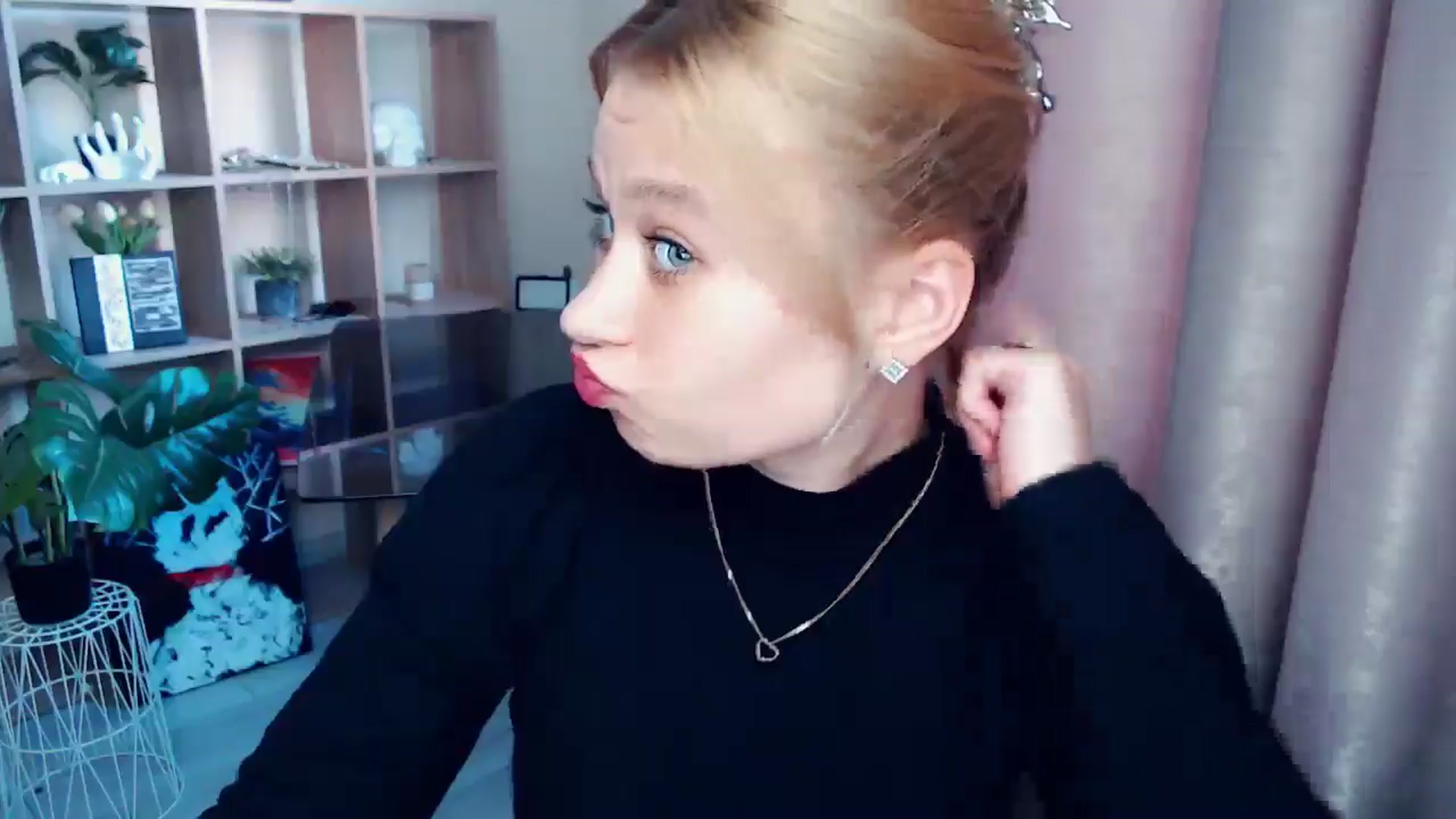 Gallery image thumbnail from Kukla_kolduna's myfreecams stream on, 06/13/2025, 17:38 image 9 of 20