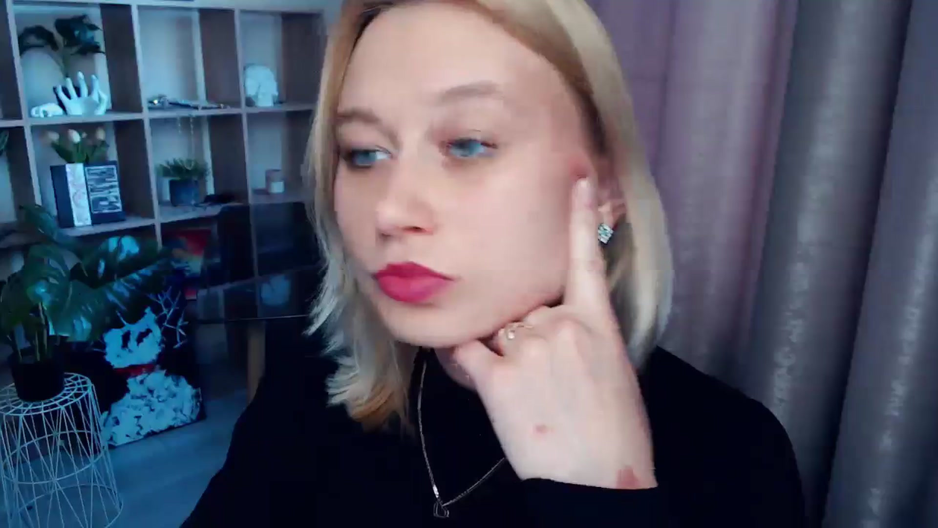 Gallery image thumbnail from Kukla_kolduna's myfreecams stream on, 06/13/2025, 17:38 image 3 of 20