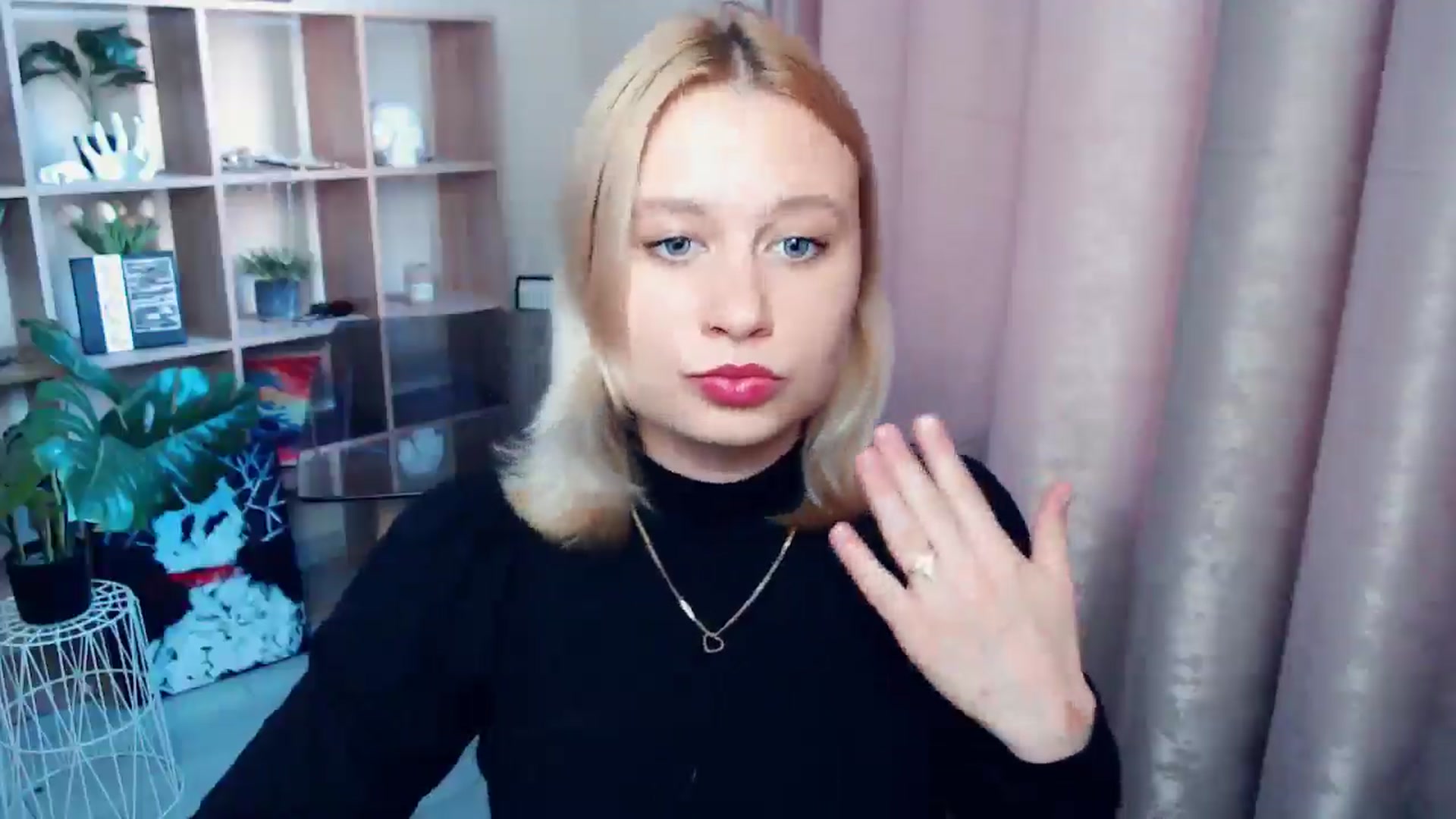 Gallery image thumbnail from Kukla_kolduna's myfreecams stream on, 06/13/2025, 17:38 image 15 of 20
