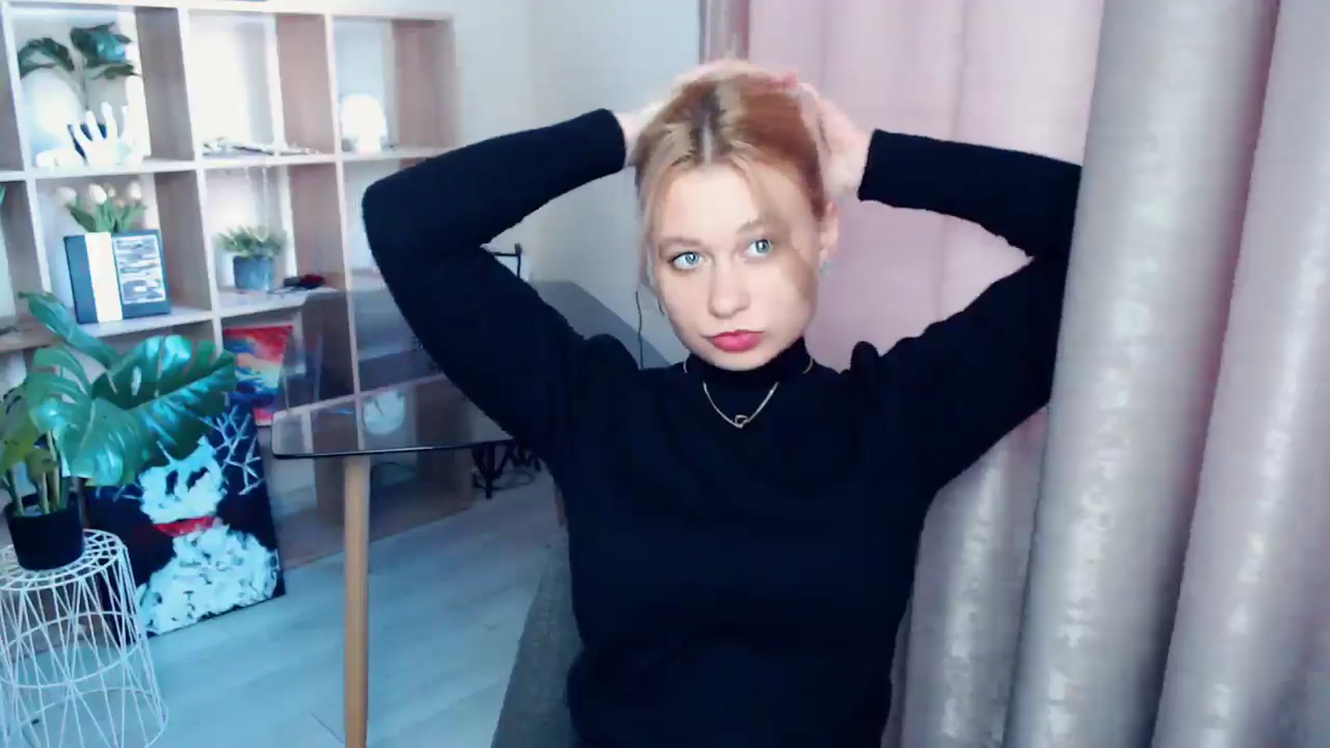 Gallery image thumbnail from Kukla_kolduna's myfreecams stream on, 06/13/2025, 17:38 image 7 of 20