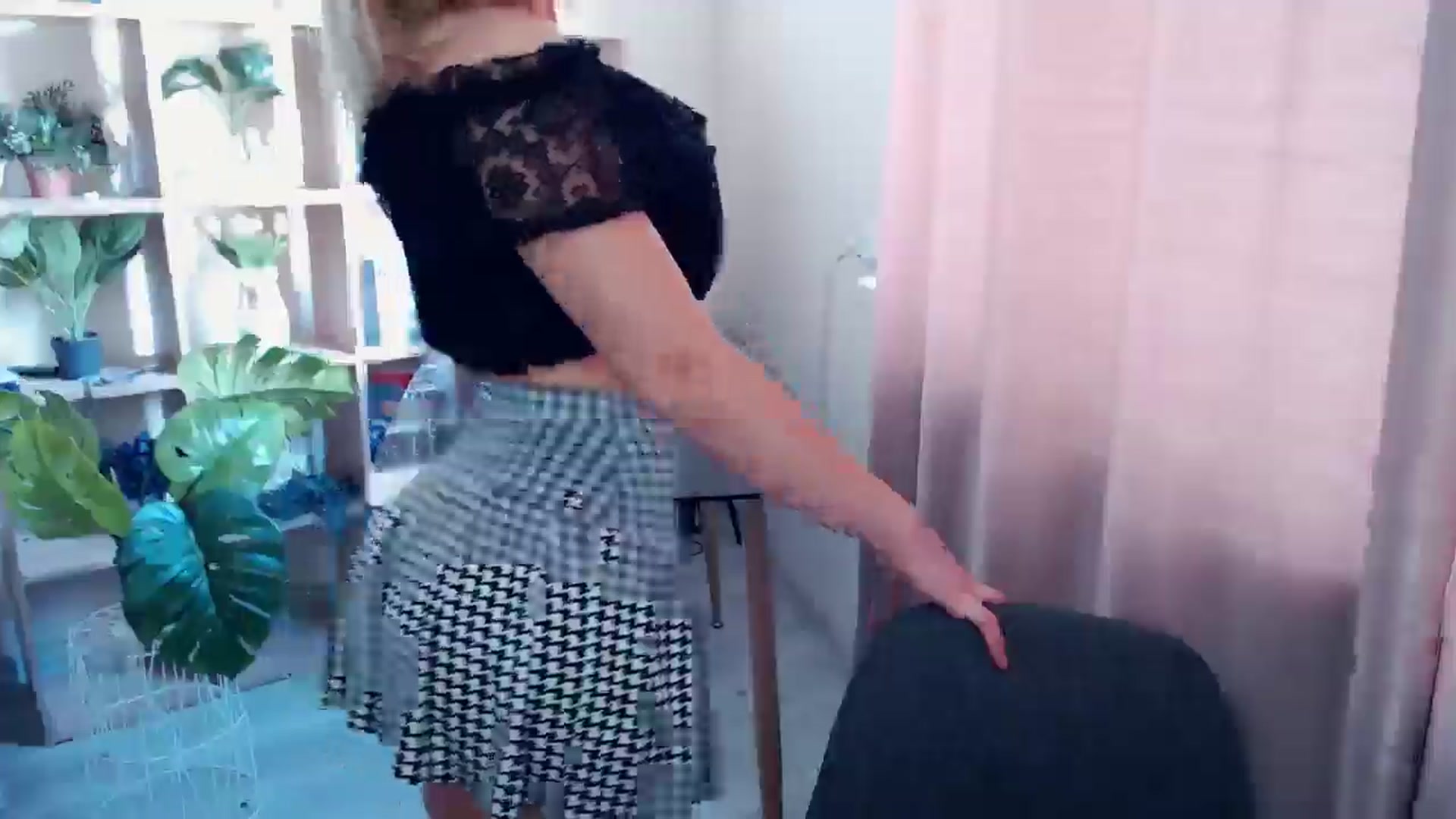 Gallery image thumbnail from Kukla_kolduna's myfreecams stream on, 06/14/2025, 14:38 image 11 of 20