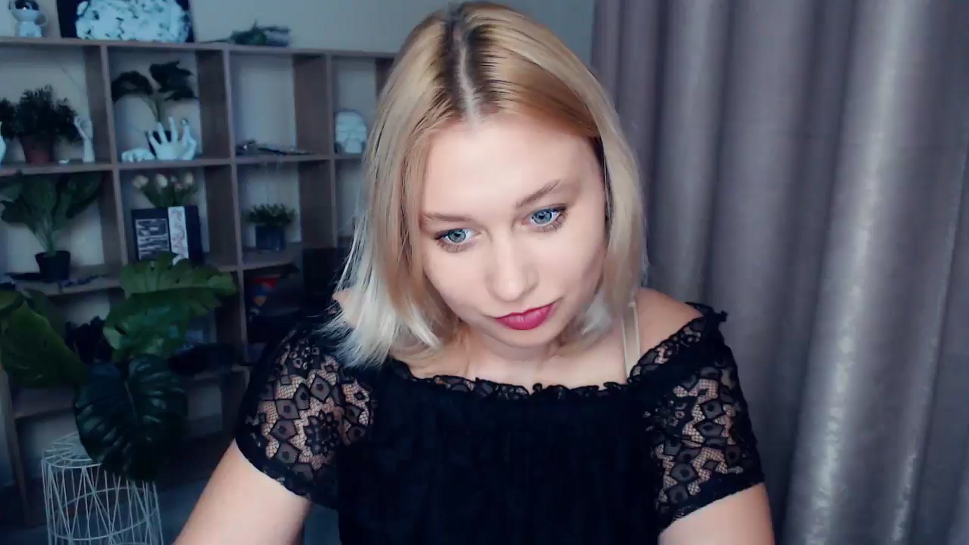 Gallery image thumbnail from Kukla_kolduna's myfreecams stream on, 06/14/2025, 18:08 image 11 of 20