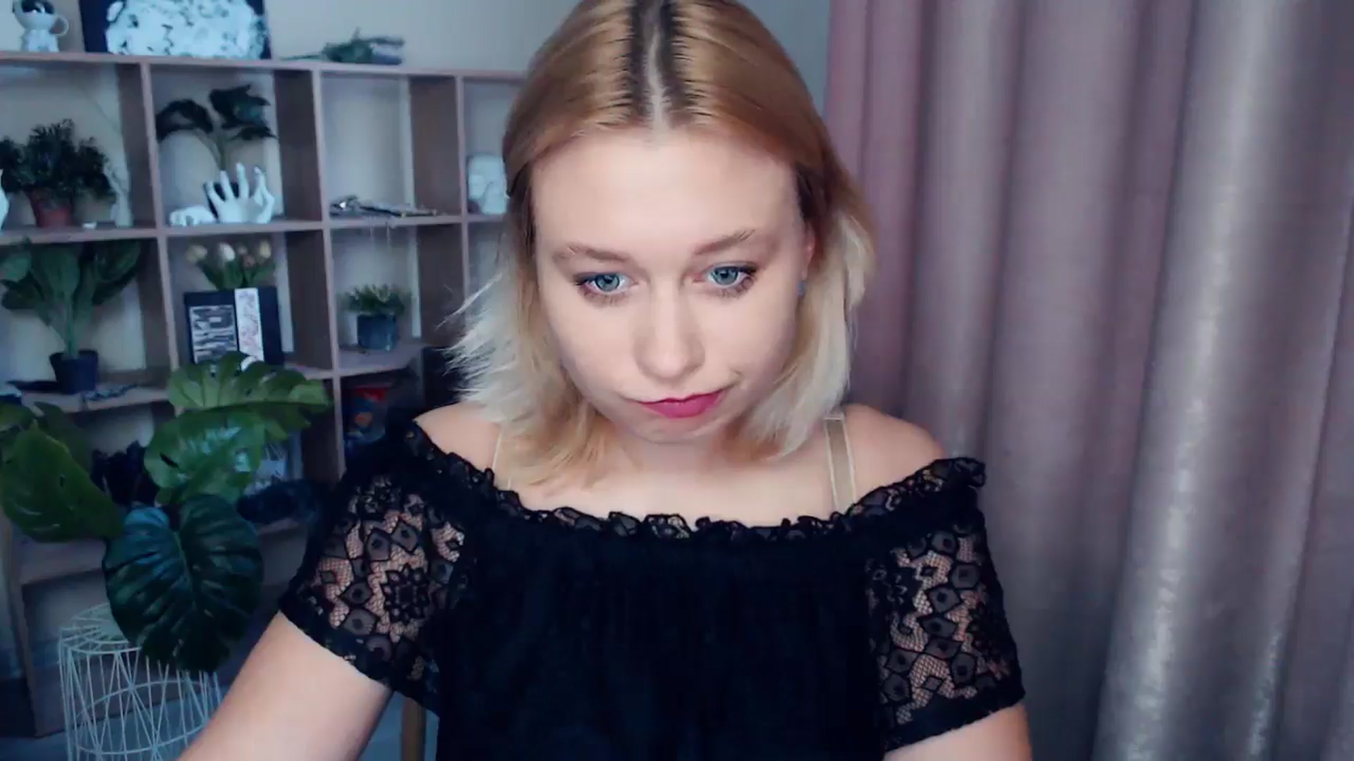 Gallery image thumbnail from Kukla_kolduna's myfreecams stream on, 06/14/2025, 18:08 image 6 of 20