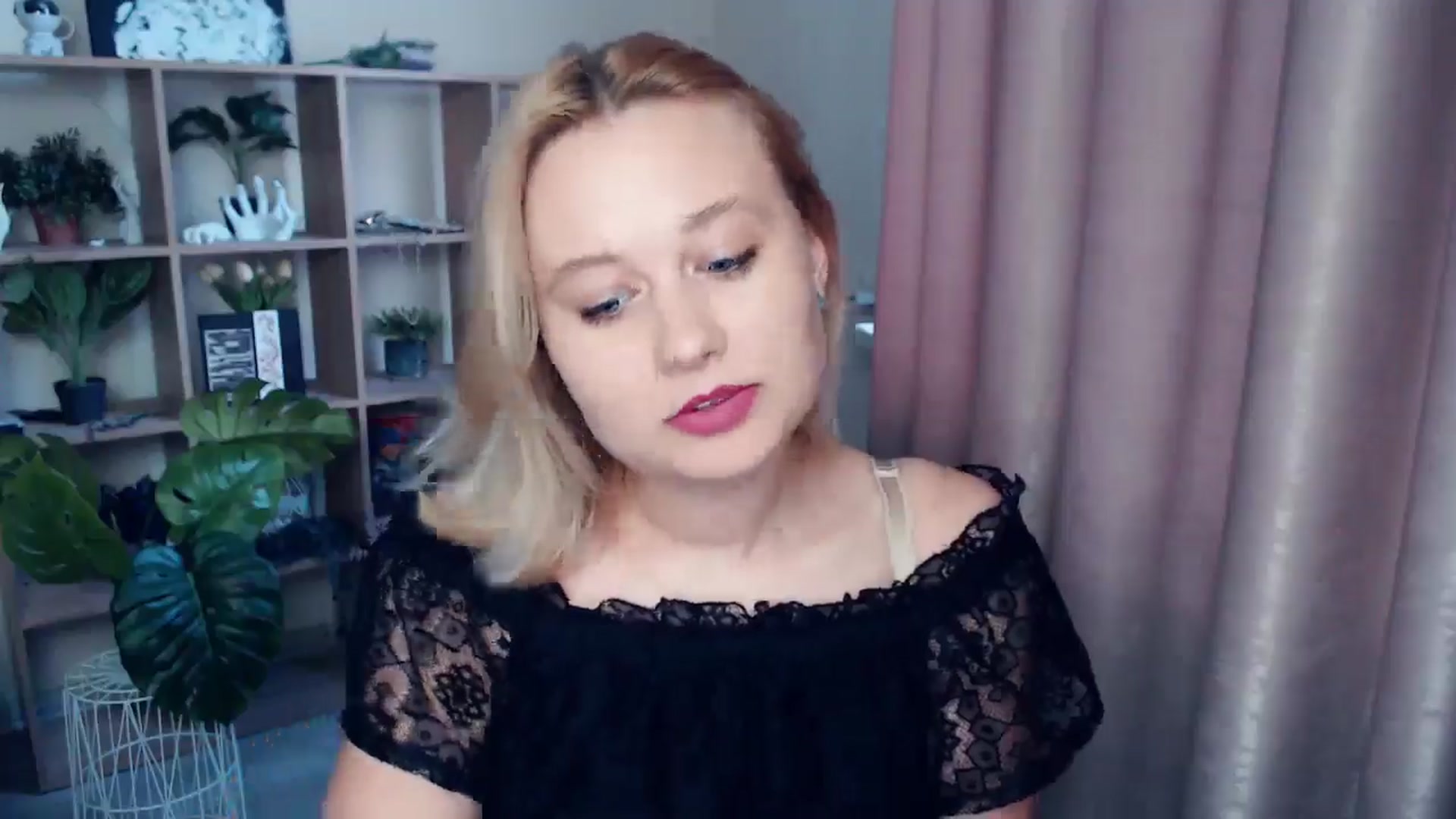 Gallery image thumbnail from Kukla_kolduna's myfreecams stream on, 06/14/2025, 18:08 image 5 of 20