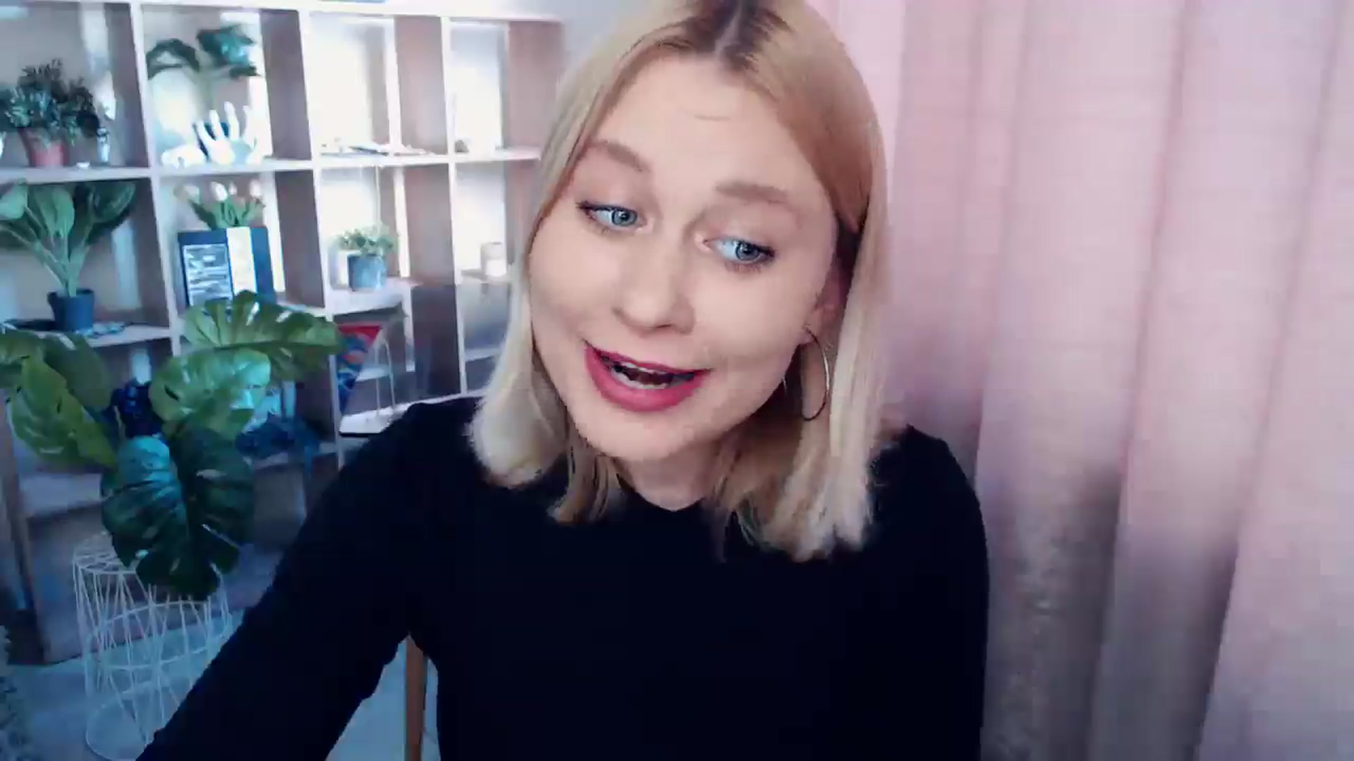 Gallery image thumbnail from Kukla_kolduna's myfreecams stream on, 06/15/2025, 17:02 image 8 of 20