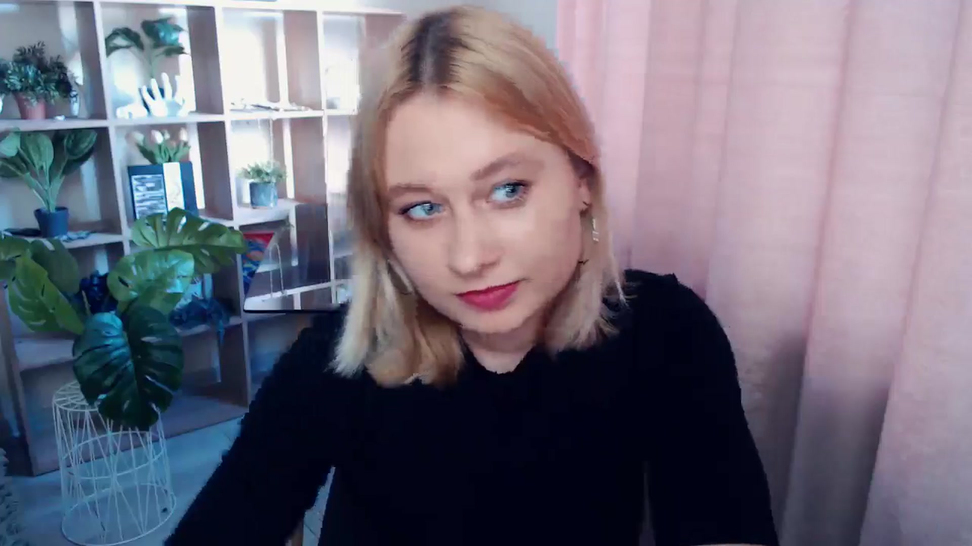 Gallery image thumbnail from Kukla_kolduna's myfreecams stream on, 06/15/2025, 17:02 image 7 of 20