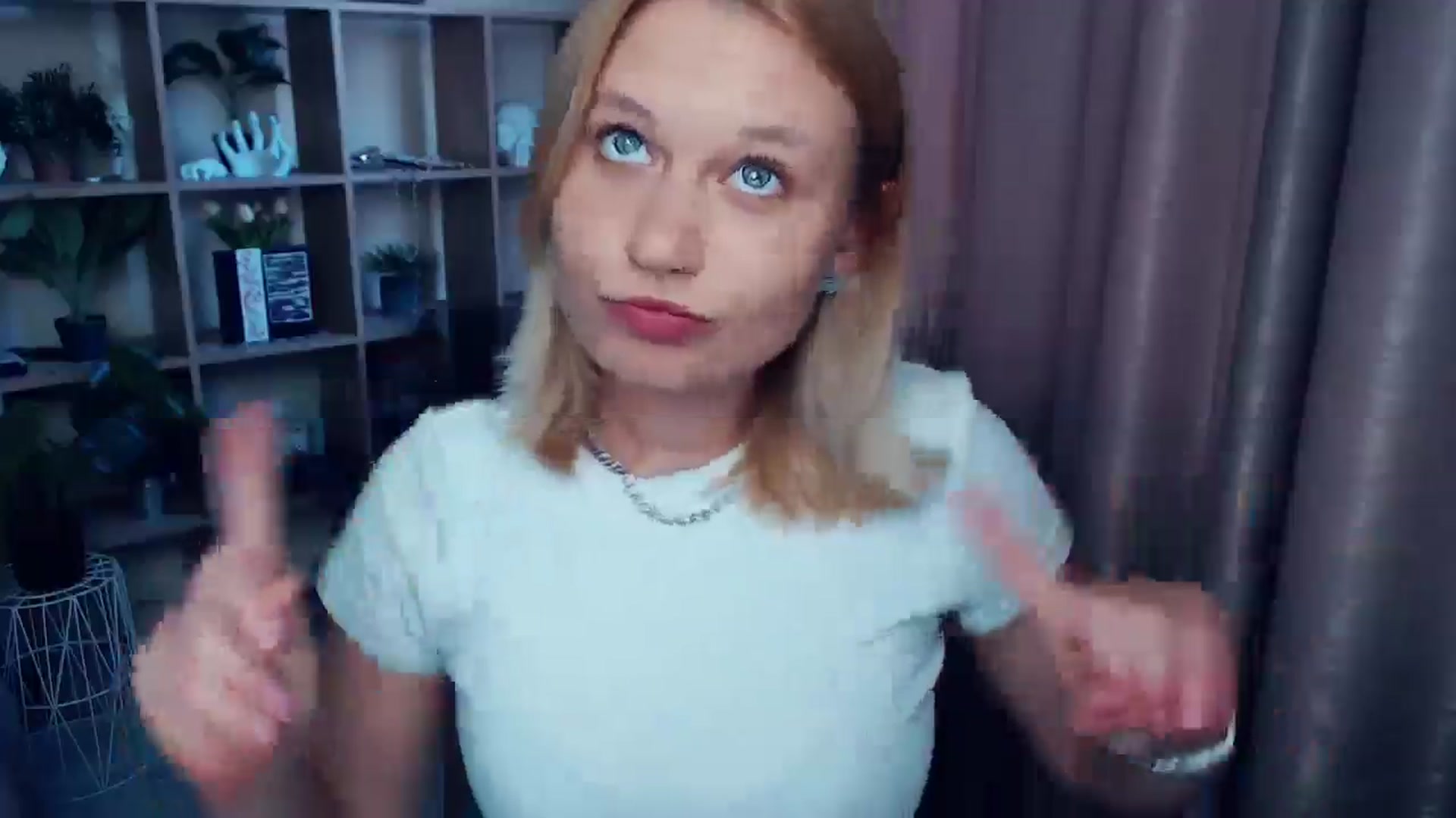 Gallery image thumbnail from Kukla_kolduna's myfreecams stream on, 06/18/2025, 17:35 image 19 of 20