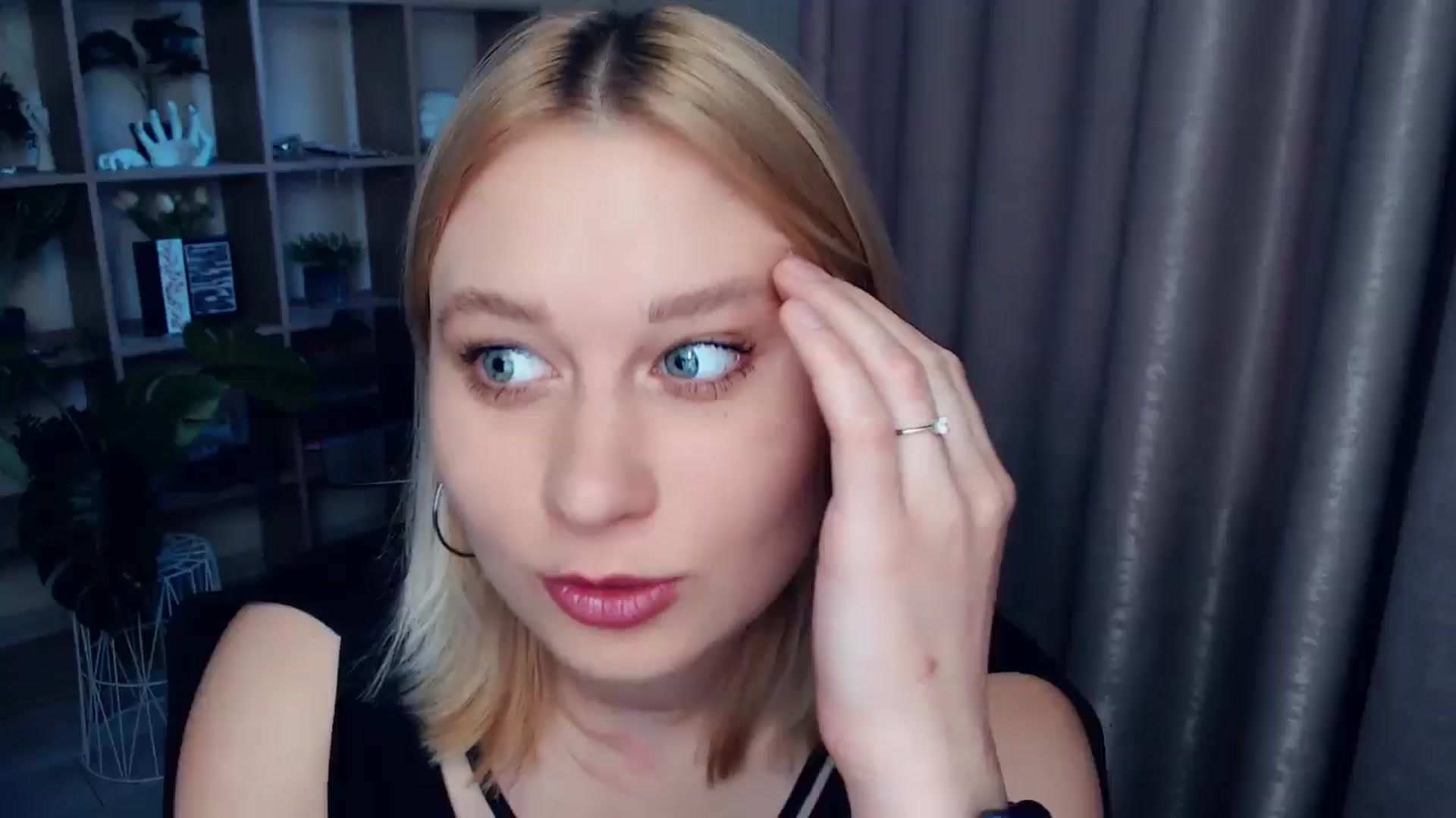 Gallery image thumbnail from Kukla_kolduna's myfreecams stream on, 06/20/2025, 18:08 image 19 of 20