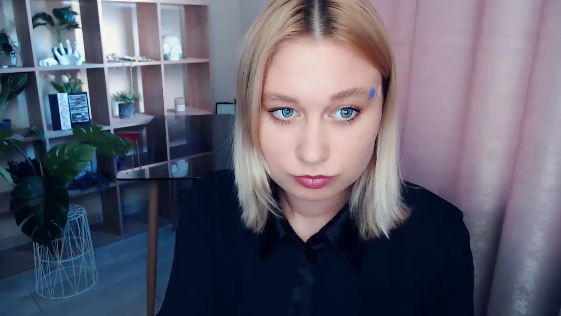 Gallery image thumbnail from Kukla_kolduna's myfreecams stream on, 06/21/2025, 17:27 image 5 of 20