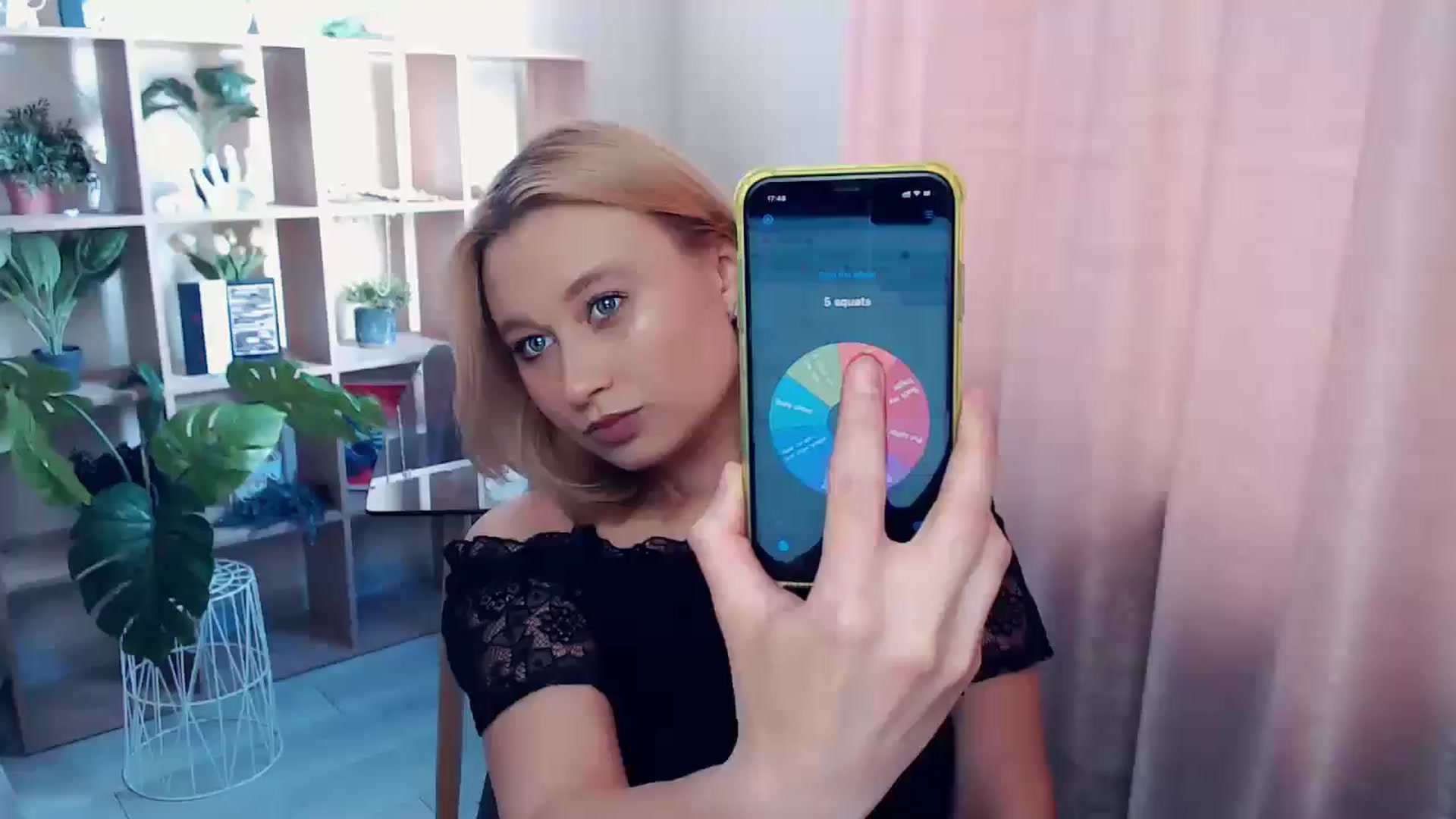 Gallery image thumbnail from Kukla_kolduna's myfreecams stream on, 06/22/2025, 14:56 image 9 of 20