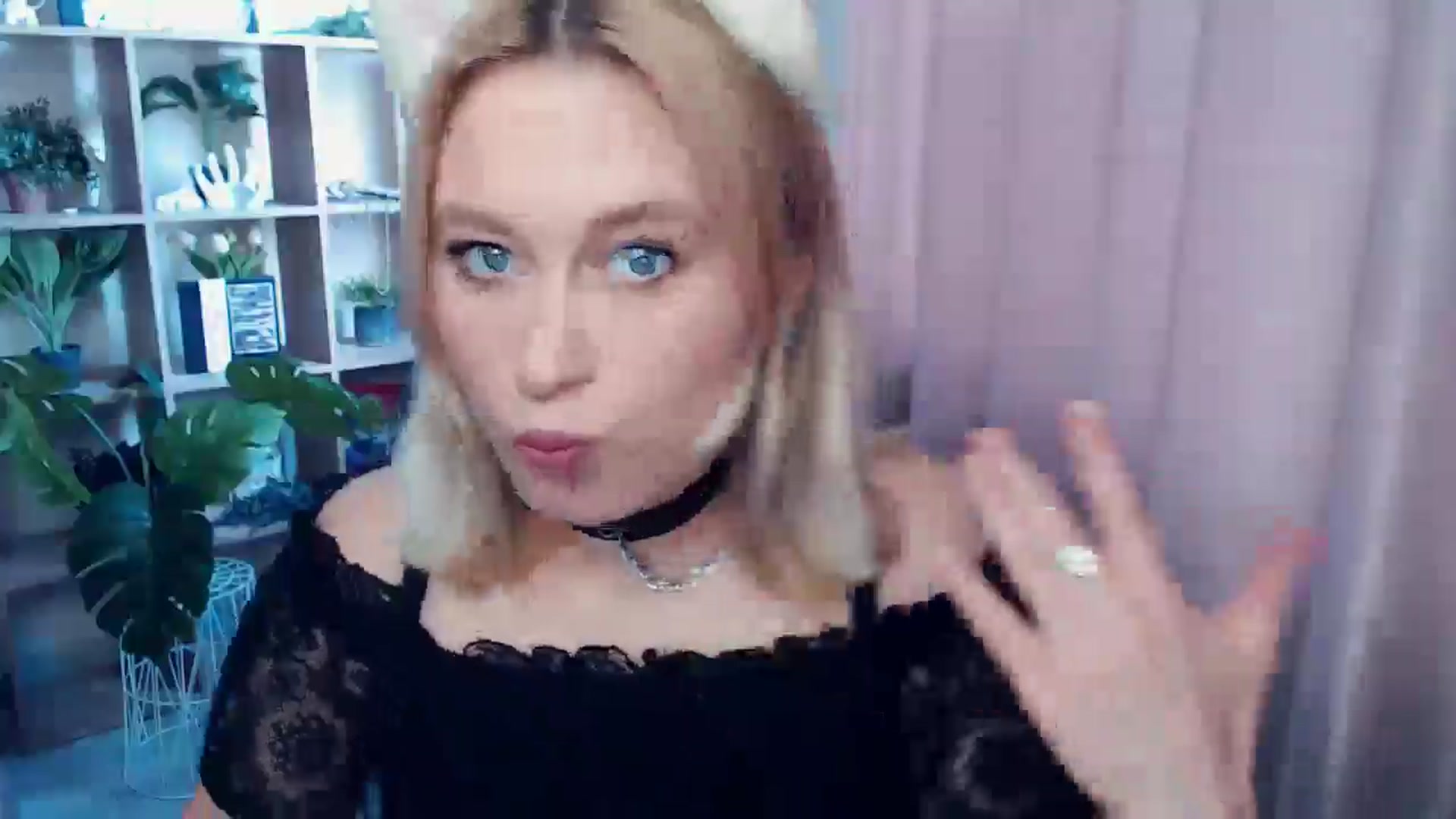 Gallery image thumbnail from Kukla_kolduna's myfreecams stream on, 06/22/2025, 16:53 image 3 of 20