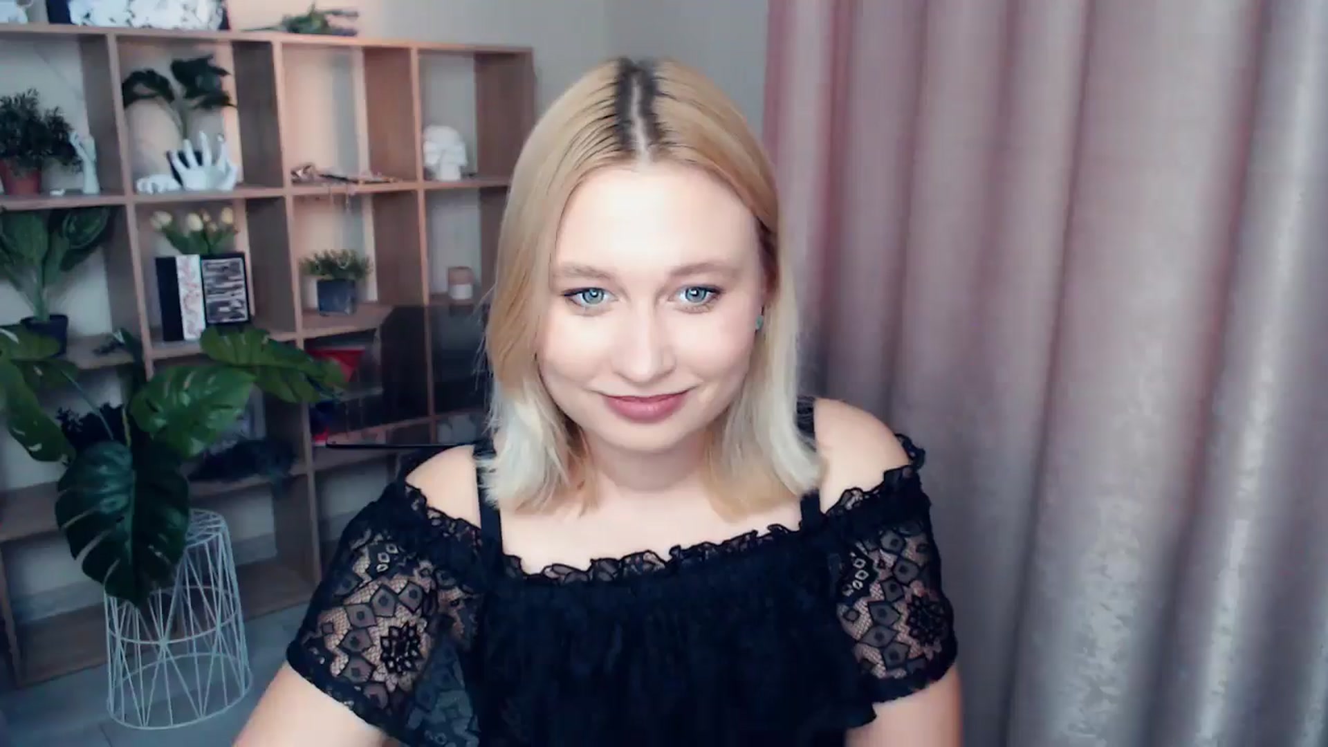 Gallery image thumbnail from Kukla_kolduna's myfreecams stream on, 06/22/2025, 18:11 image 8 of 20