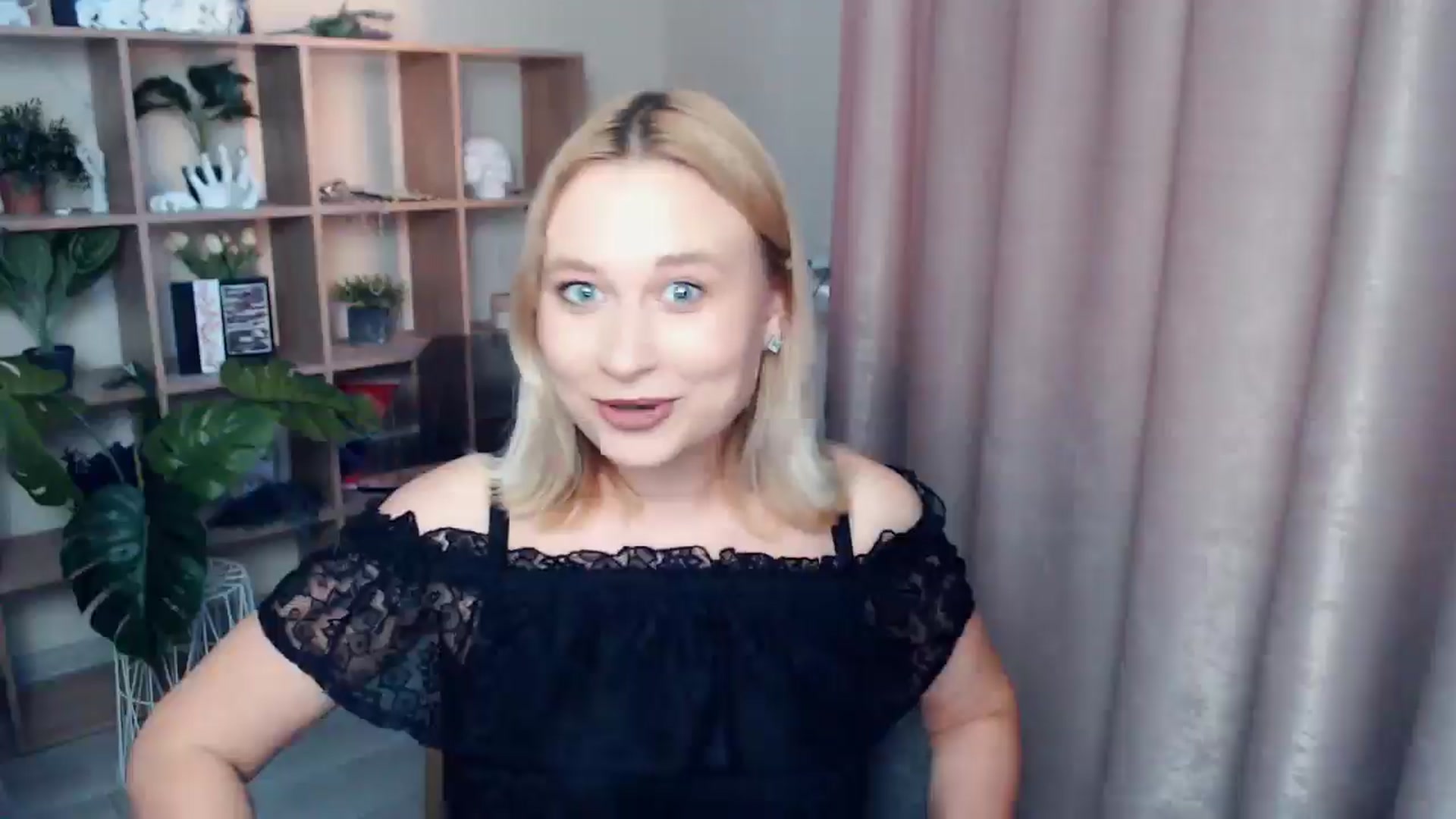 Gallery image thumbnail from Kukla_kolduna's myfreecams stream on, 06/22/2025, 18:11 image 10 of 20