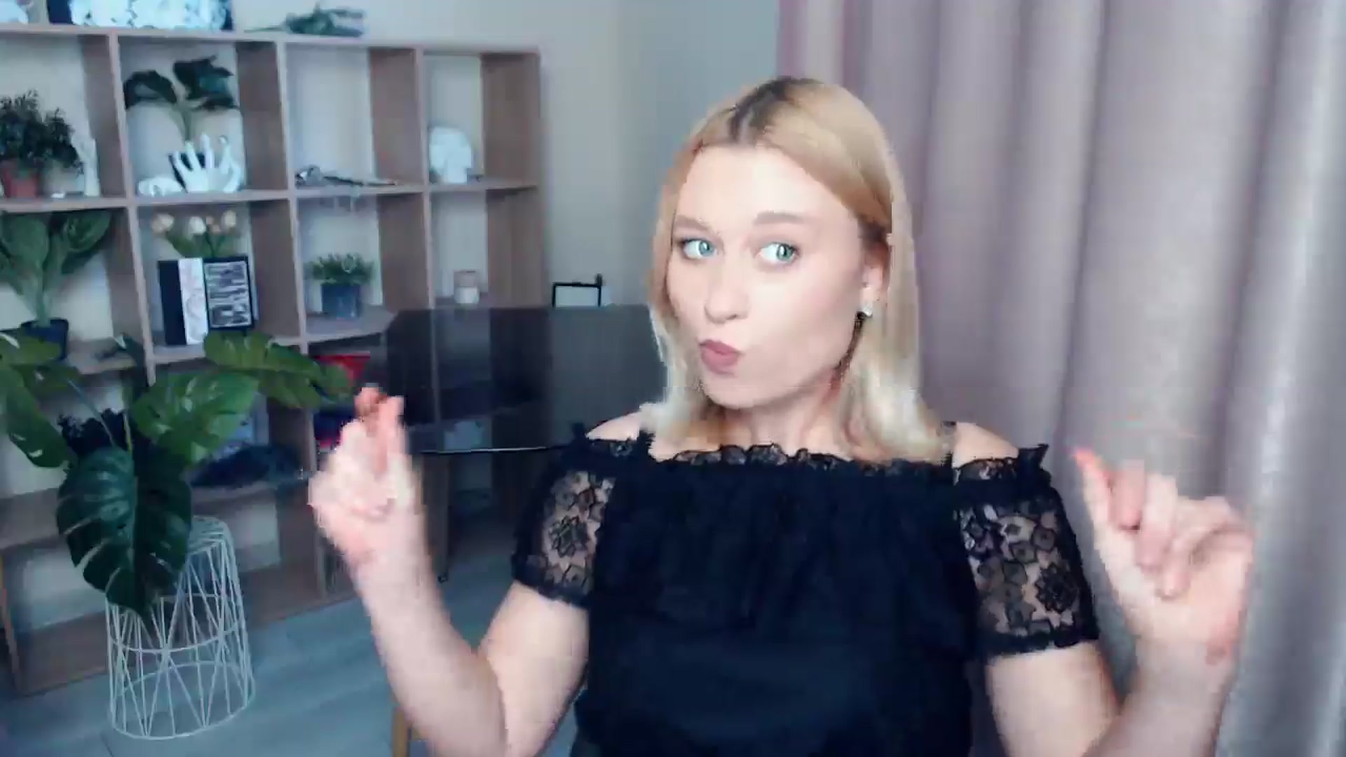 Gallery image thumbnail from Kukla_kolduna's myfreecams stream on, 06/22/2025, 18:11 image 5 of 20