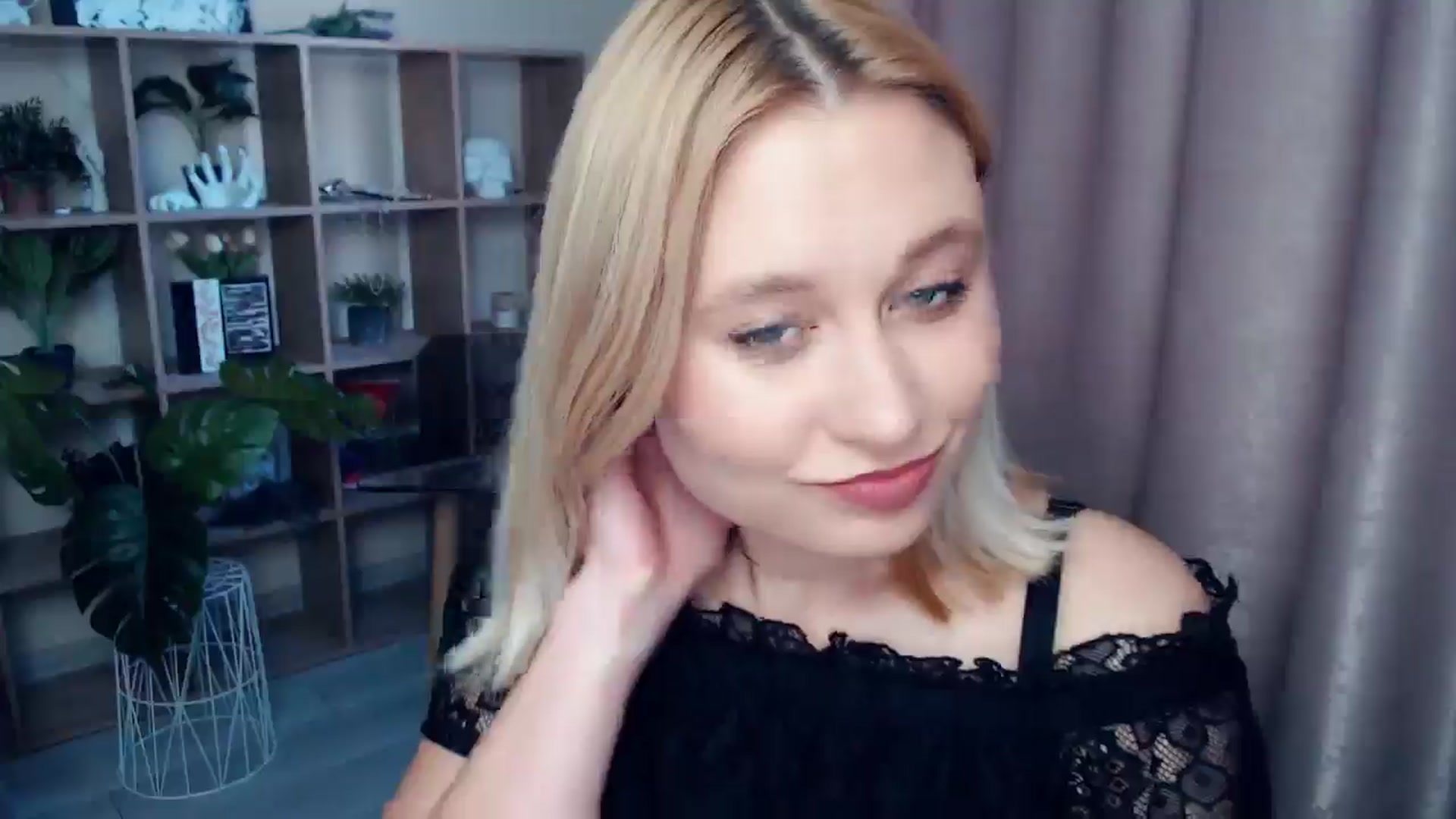Gallery image thumbnail from Kukla_kolduna's myfreecams stream on, 06/22/2025, 18:11 image 3 of 20