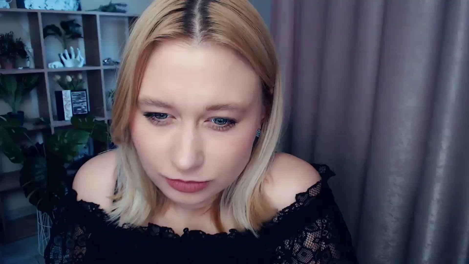 Gallery image thumbnail from Kukla_kolduna's myfreecams stream on, 06/22/2025, 18:11 image 1 of 20