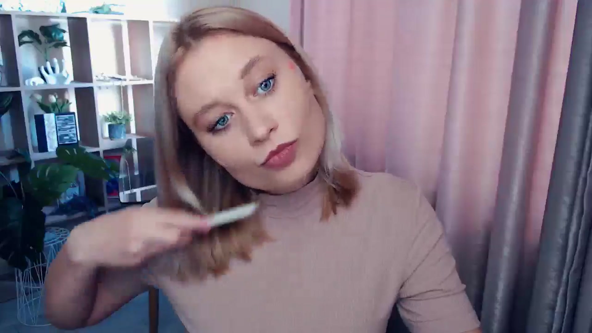 Gallery image thumbnail from Kukla_kolduna's myfreecams stream on, 06/26/2025, 16:11 image 5 of 20