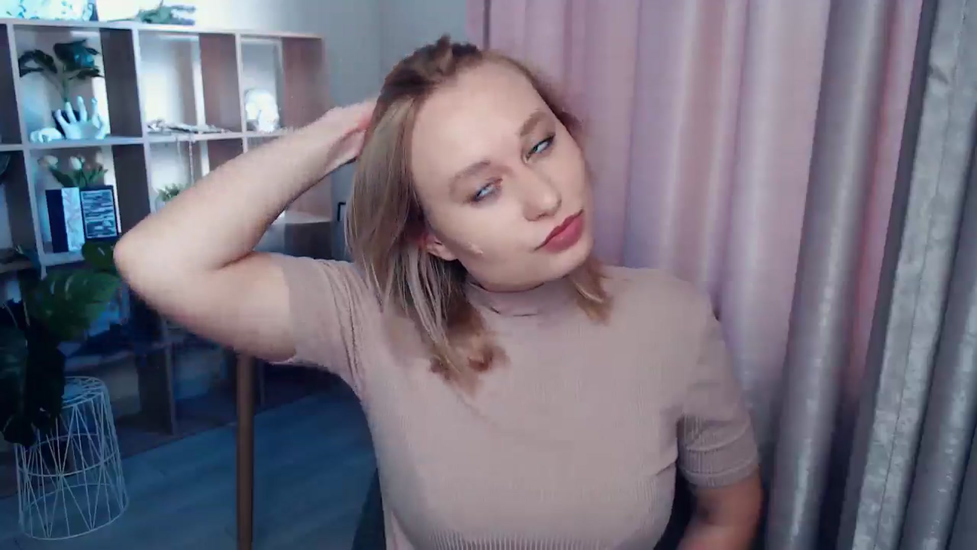 Gallery image thumbnail from Kukla_kolduna's myfreecams stream on, 06/26/2025, 16:47 image 9 of 20