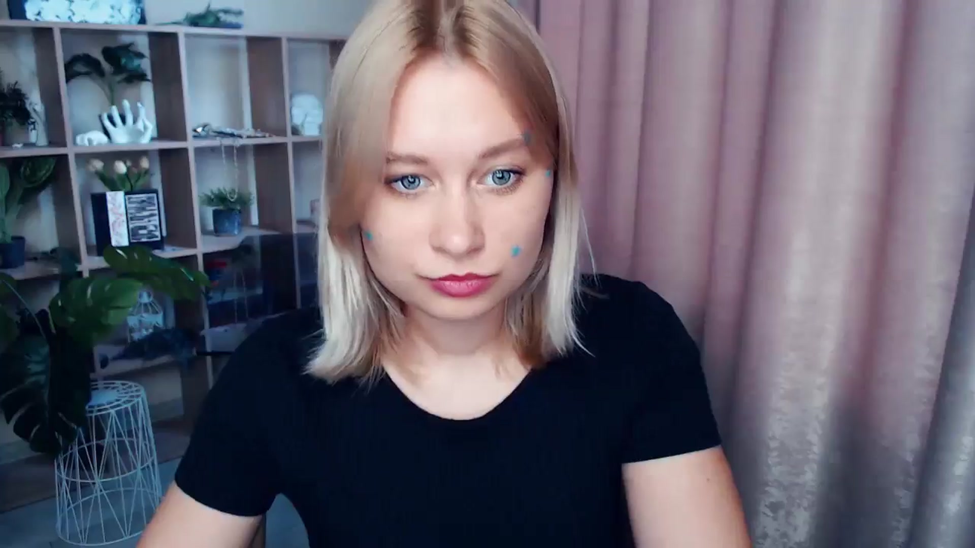 Gallery image thumbnail from Kukla_kolduna's myfreecams stream on, 06/27/2025, 15:39 image 15 of 20