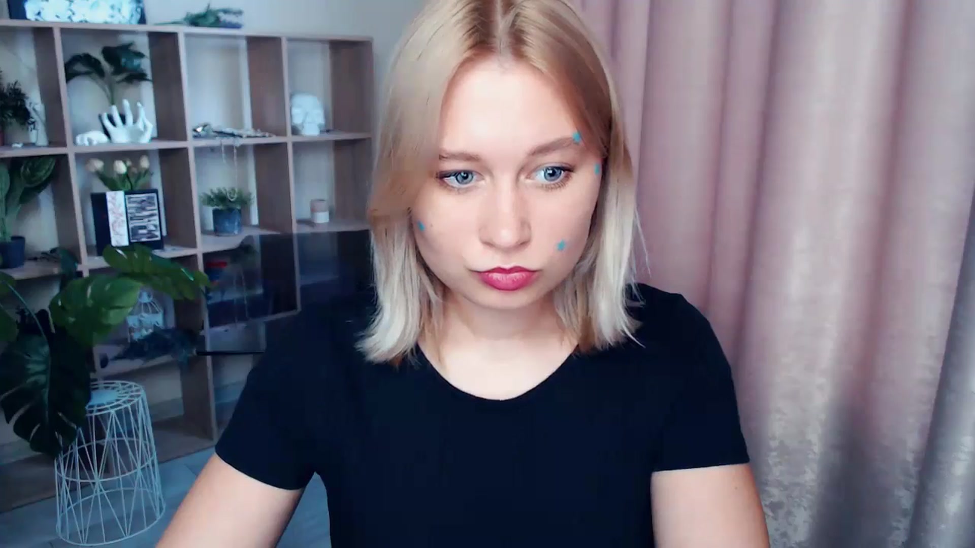 Gallery image thumbnail from Kukla_kolduna's myfreecams stream on, 06/27/2025, 15:39 image 12 of 20
