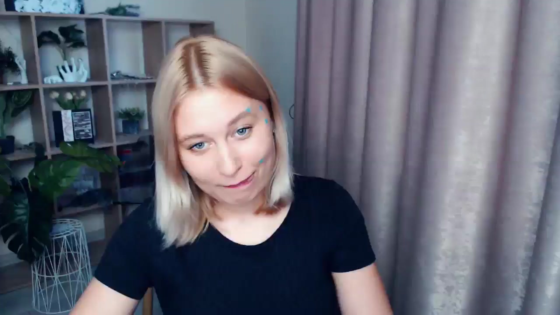 Gallery image thumbnail from Kukla_kolduna's myfreecams stream on, 06/27/2025, 17:06 image 9 of 20