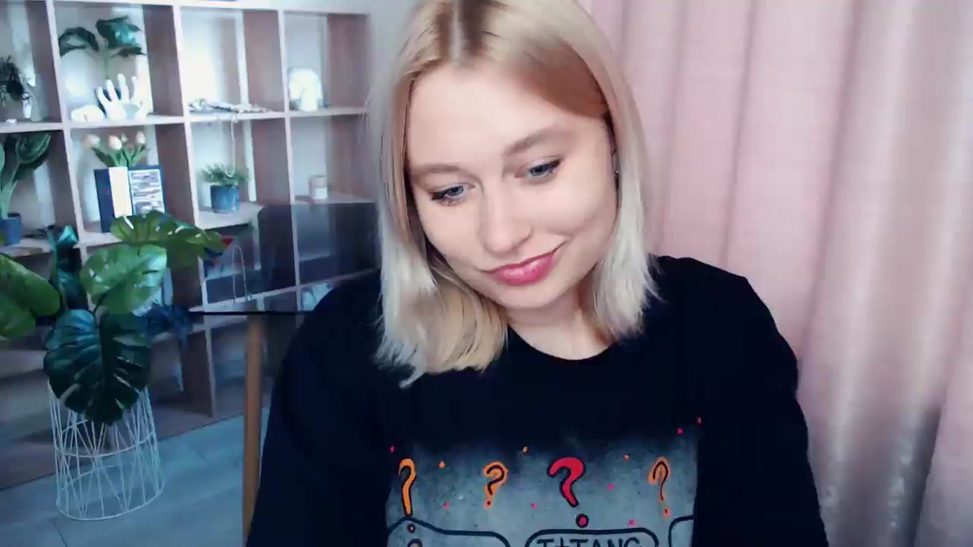 Gallery image thumbnail from Kukla_kolduna's myfreecams stream on, 06/28/2025, 15:12 image 1 of 20