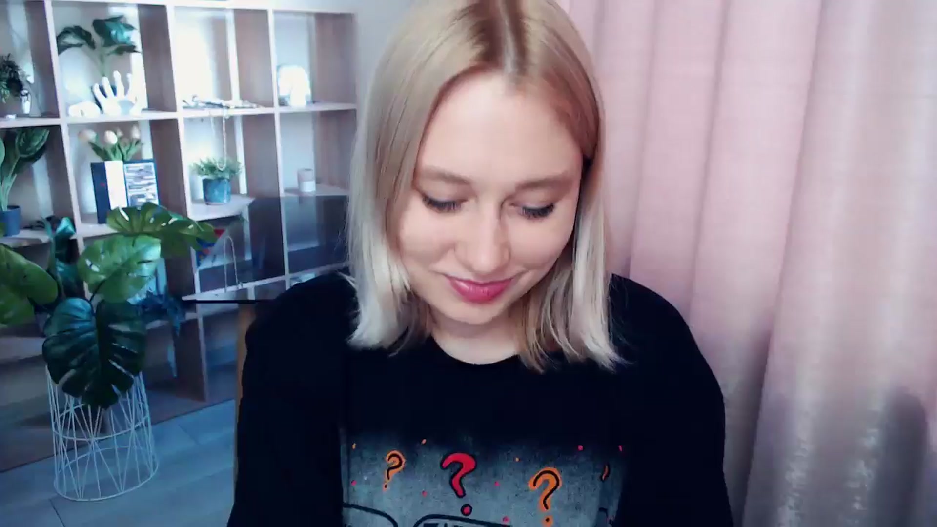 Gallery image thumbnail from Kukla_kolduna's myfreecams stream on, 06/28/2025, 15:12 image 6 of 20