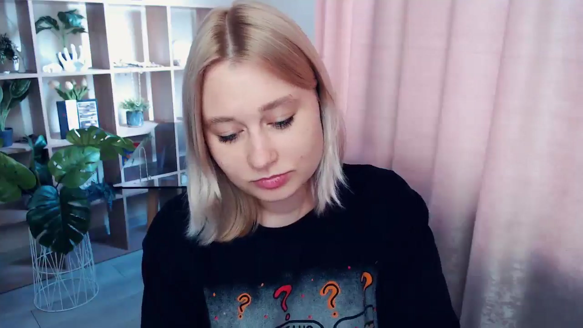 Gallery image thumbnail from Kukla_kolduna's myfreecams stream on, 06/28/2025, 15:12 image 10 of 20