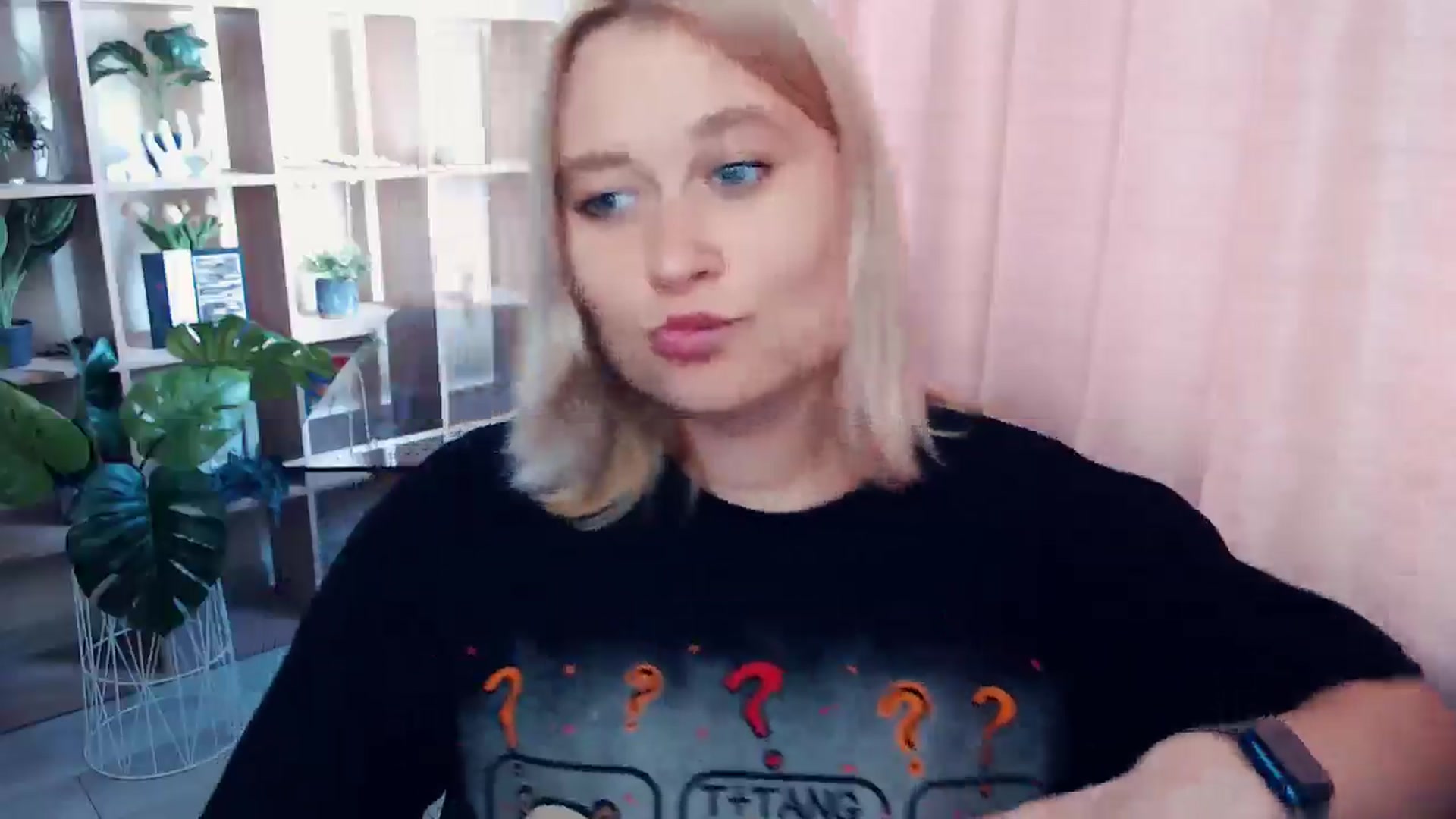 Gallery image thumbnail from Kukla_kolduna's myfreecams stream on, 06/28/2025, 15:12 image 9 of 20