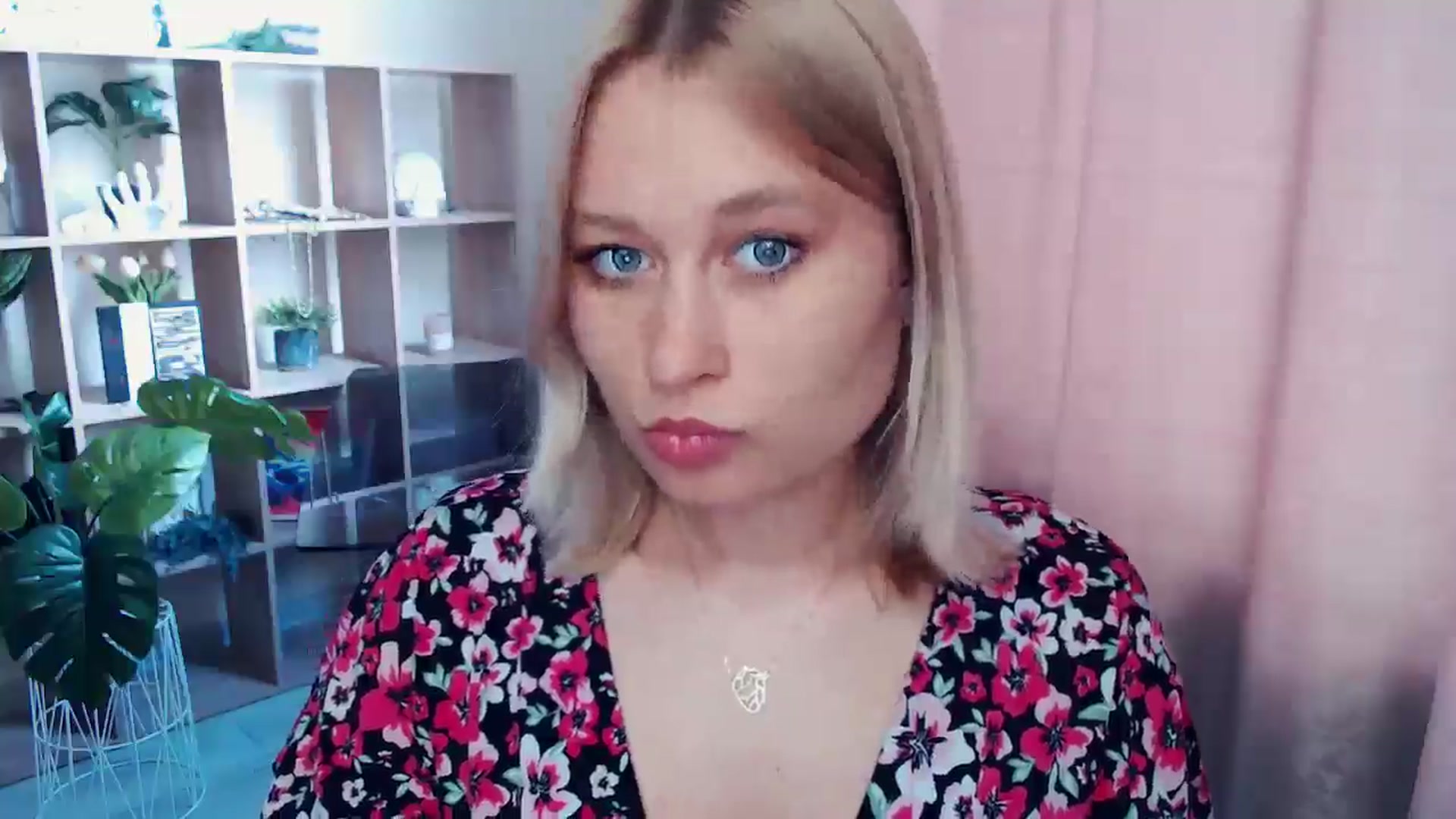 Gallery image thumbnail from Kukla_kolduna's myfreecams stream on, 06/29/2025, 14:45 image 2 of 20
