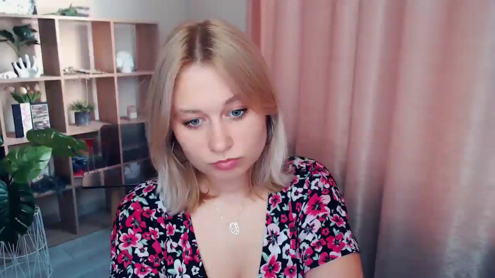 Gallery image thumbnail from Kukla_kolduna's myfreecams stream on, 06/29/2025, 18:12 image 14 of 20