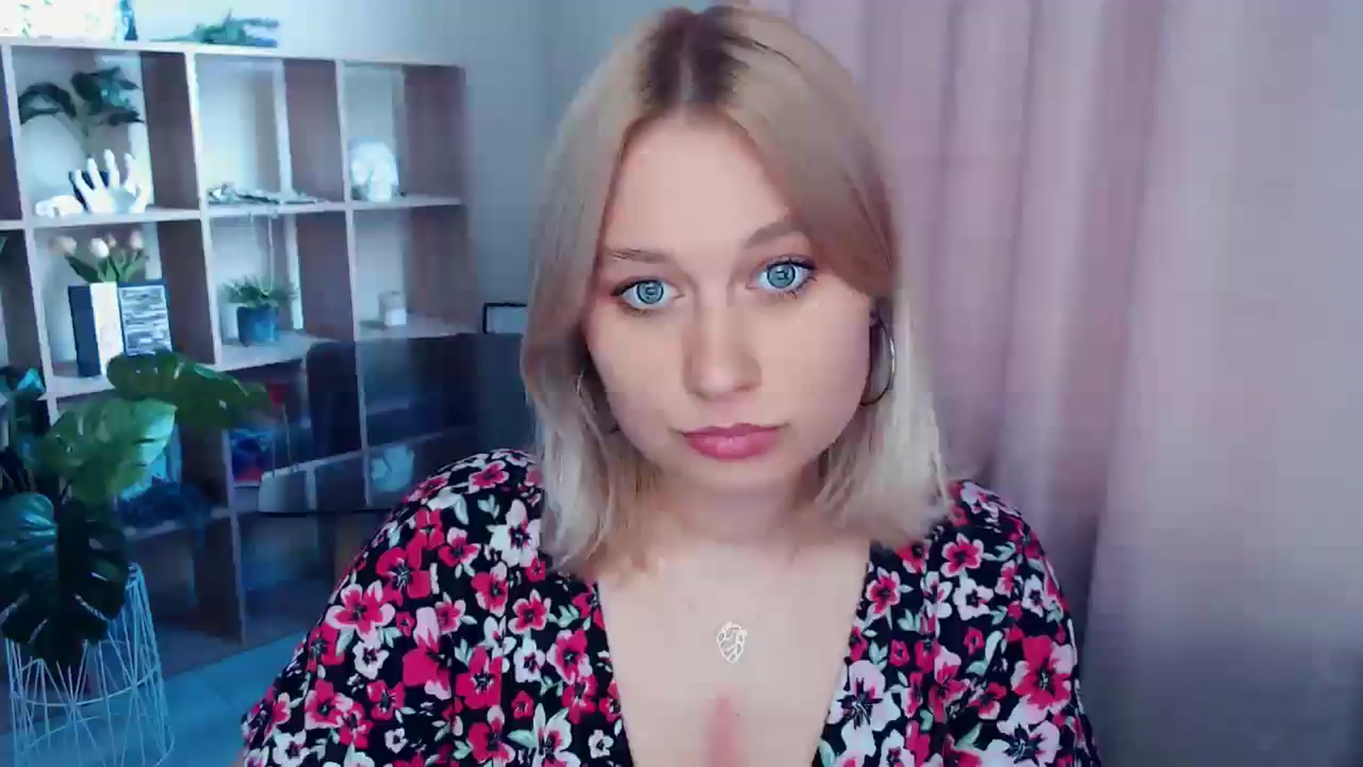 Gallery image thumbnail from Kukla_kolduna's myfreecams stream on, 06/29/2025, 18:12 image 1 of 20