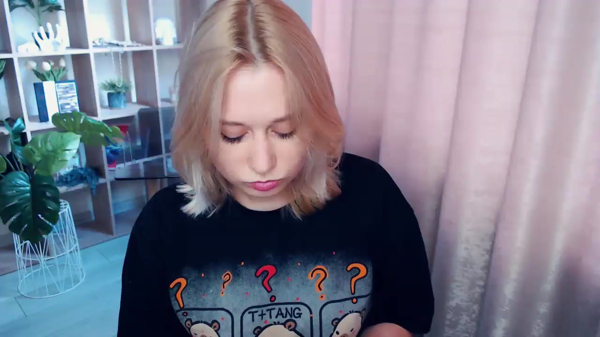 Gallery image thumbnail from Kukla_kolduna's myfreecams stream on, 06/30/2025, 16:14 image 8 of 20