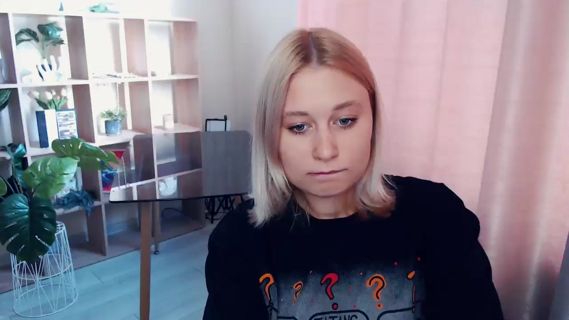 Gallery image thumbnail from Kukla_kolduna's myfreecams stream on, 06/30/2025, 16:14 image 13 of 20