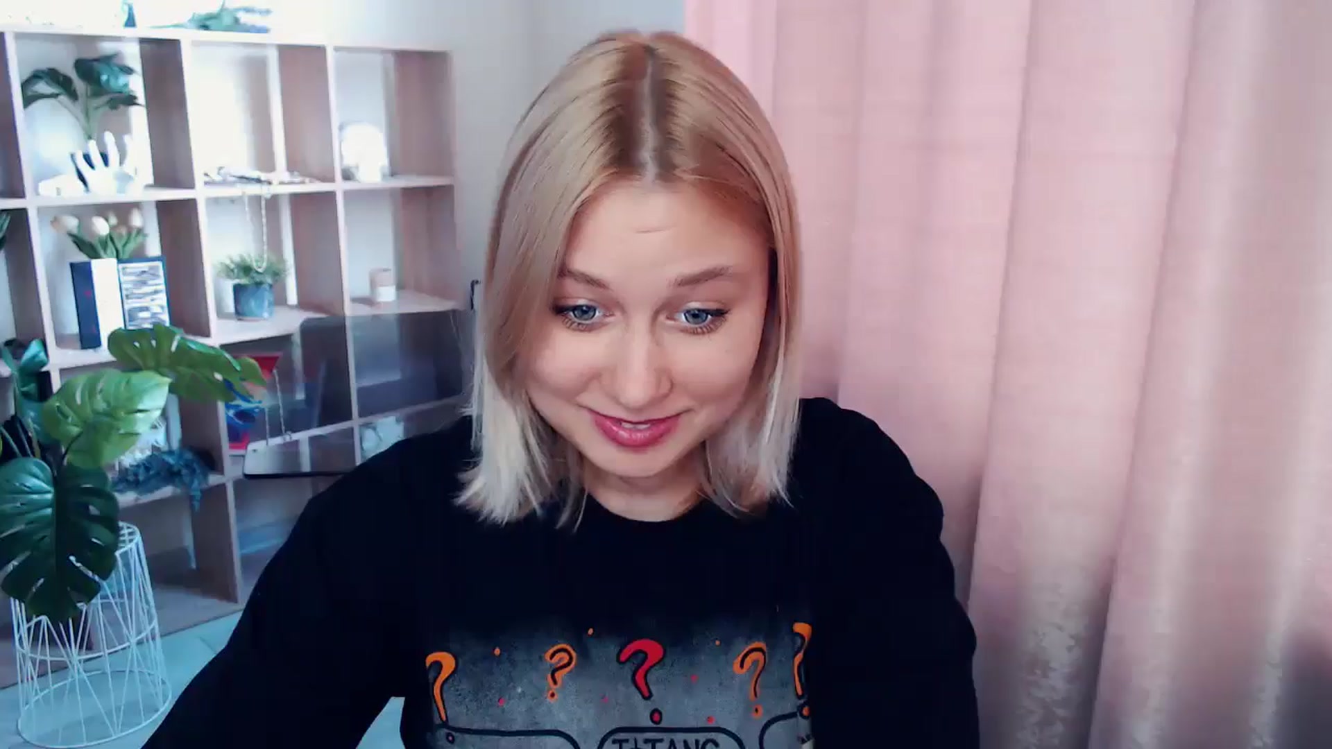 Gallery image thumbnail from Kukla_kolduna's myfreecams stream on, 06/30/2025, 16:14 image 5 of 20