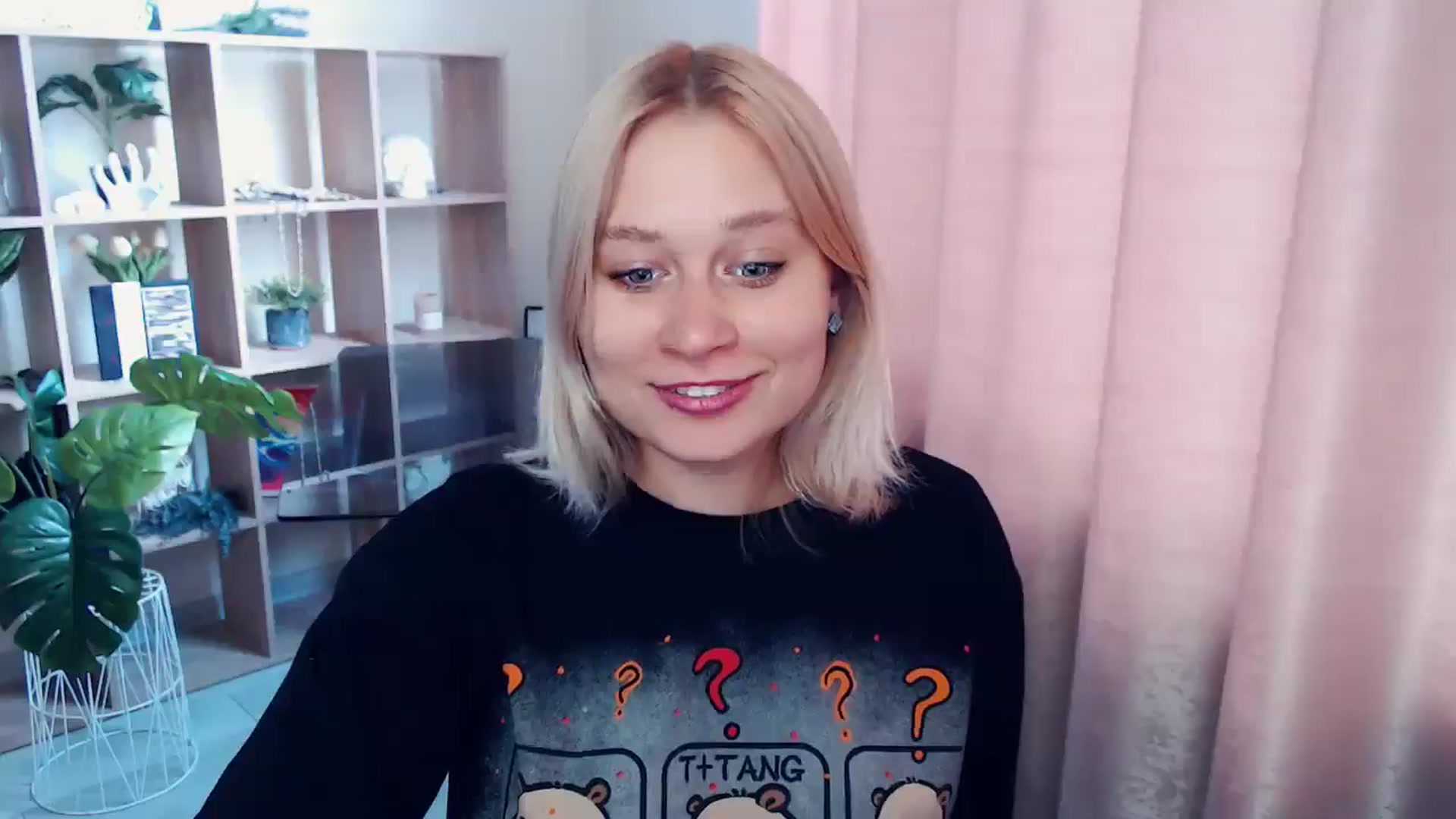 Gallery image thumbnail from Kukla_kolduna's myfreecams stream on, 06/30/2025, 16:14 image 6 of 20