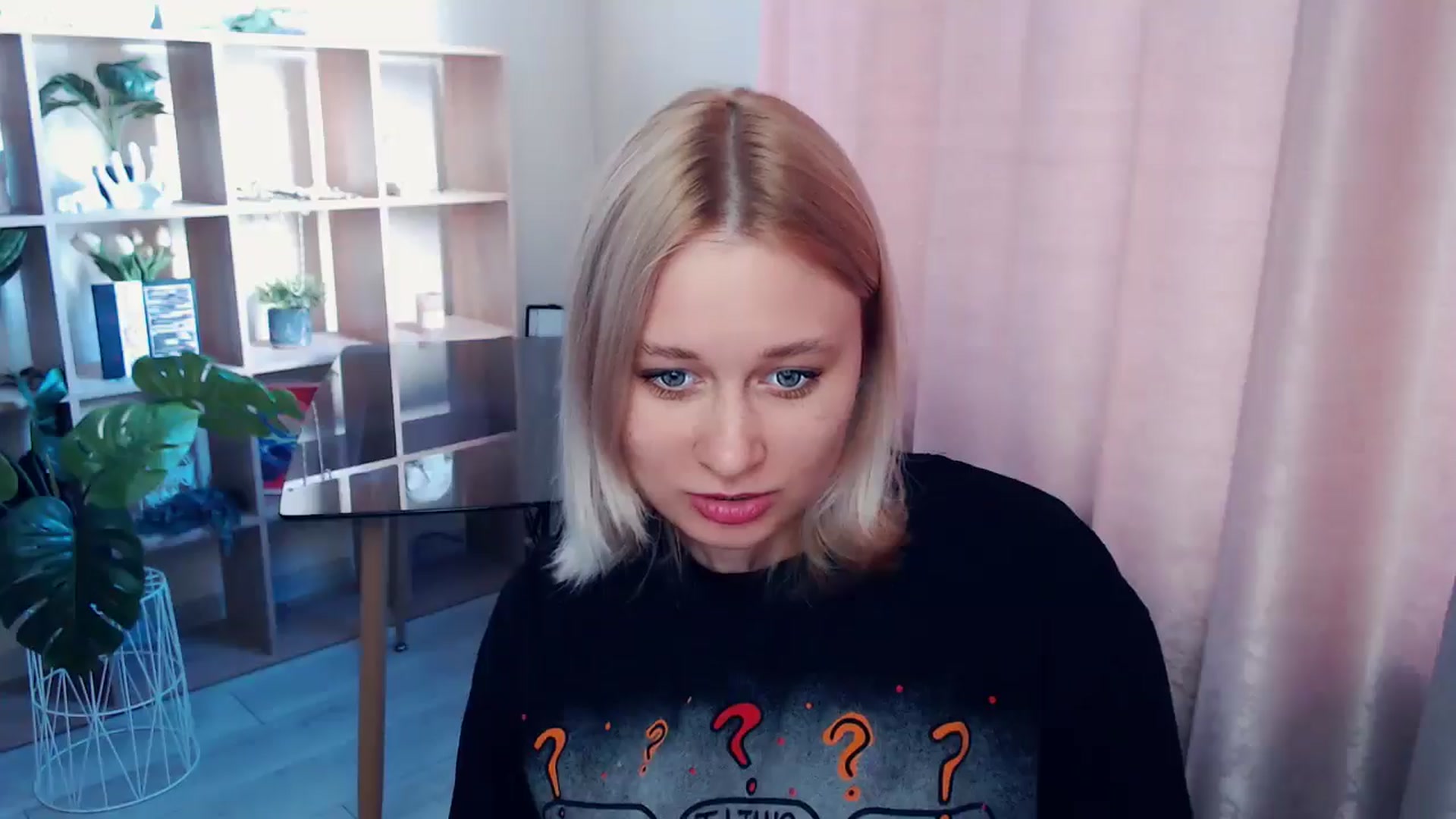 Gallery image thumbnail from Kukla_kolduna's myfreecams stream on, 06/30/2025, 16:14 image 15 of 20