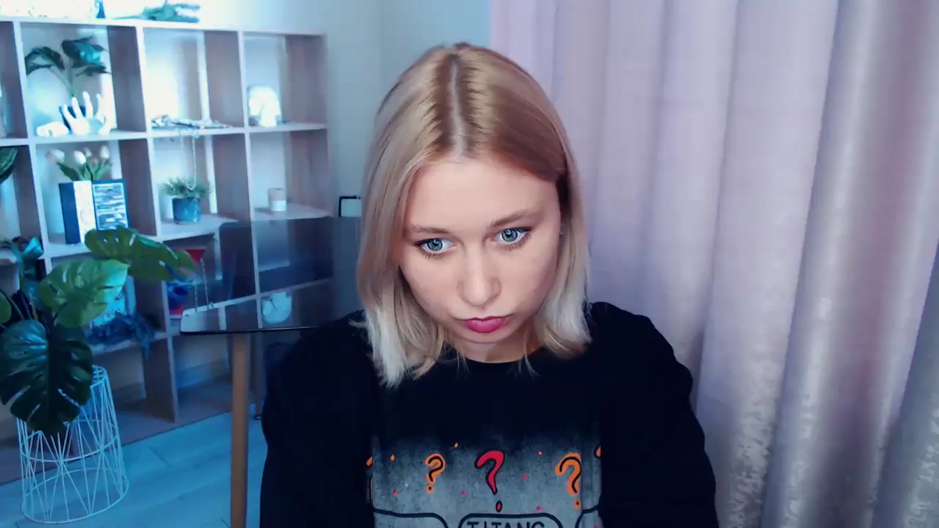 Gallery image thumbnail from Kukla_kolduna's myfreecams stream on, 06/30/2025, 16:14 image 17 of 20