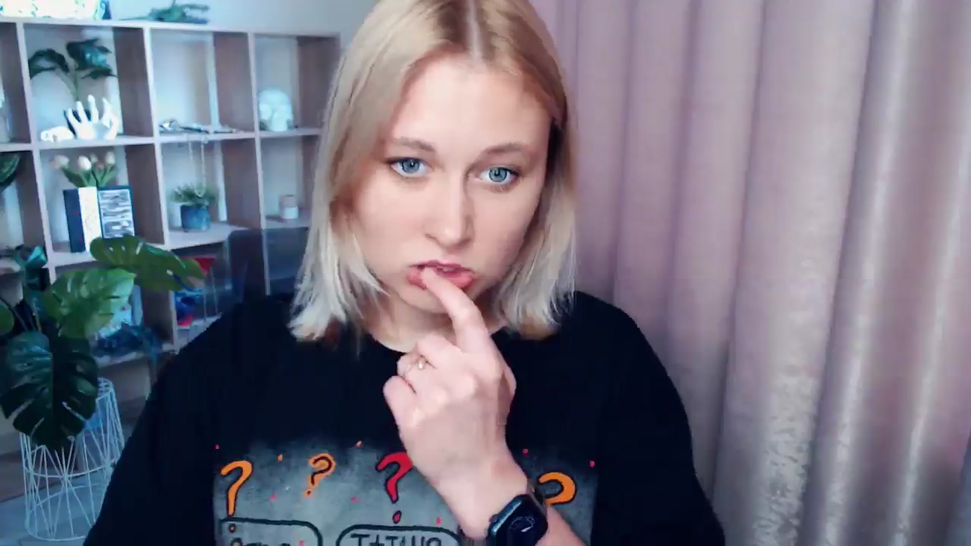 Gallery image thumbnail from Kukla_kolduna's myfreecams stream on, 06/30/2025, 16:46 image 10 of 20