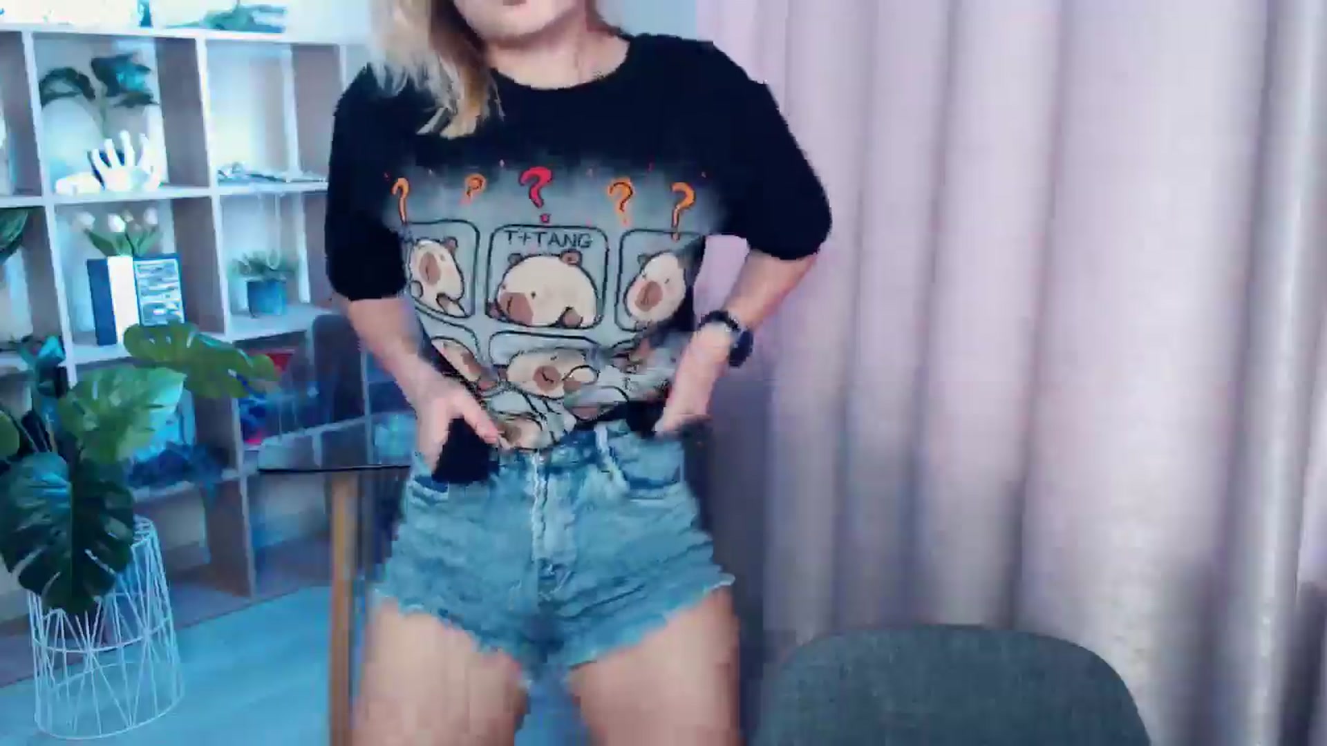 Gallery image thumbnail from Kukla_kolduna's myfreecams stream on, 06/30/2025, 16:46 image 2 of 20