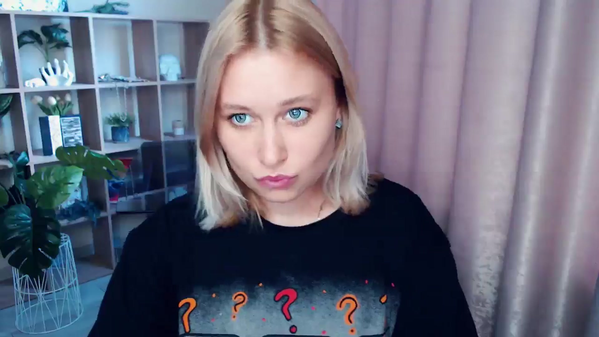 Gallery image thumbnail from Kukla_kolduna's myfreecams stream on, 06/30/2025, 16:46 image 9 of 20