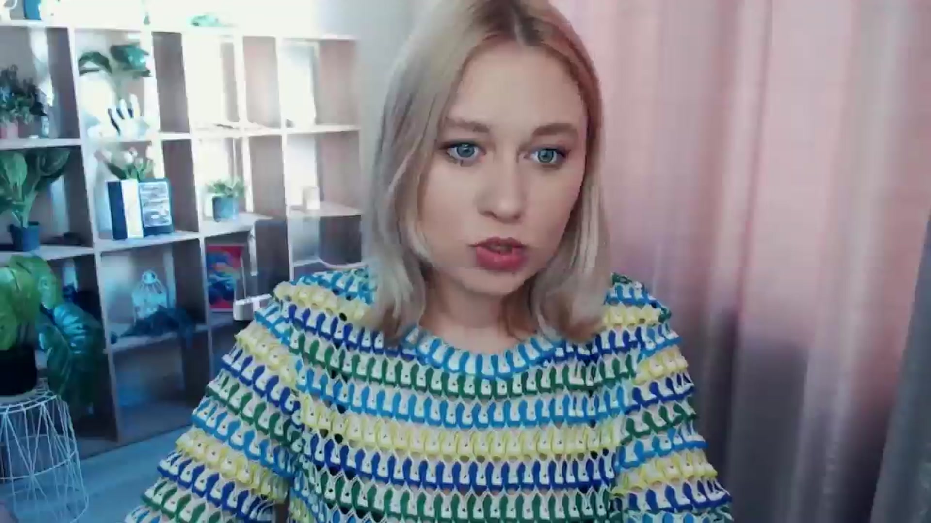 Gallery image thumbnail from Kukla_kolduna's myfreecams stream on, 07/02/2025, 15:12 image 18 of 20