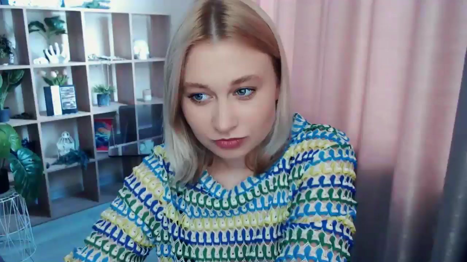 Gallery image thumbnail from Kukla_kolduna's myfreecams stream on, 07/02/2025, 15:53 image 12 of 20