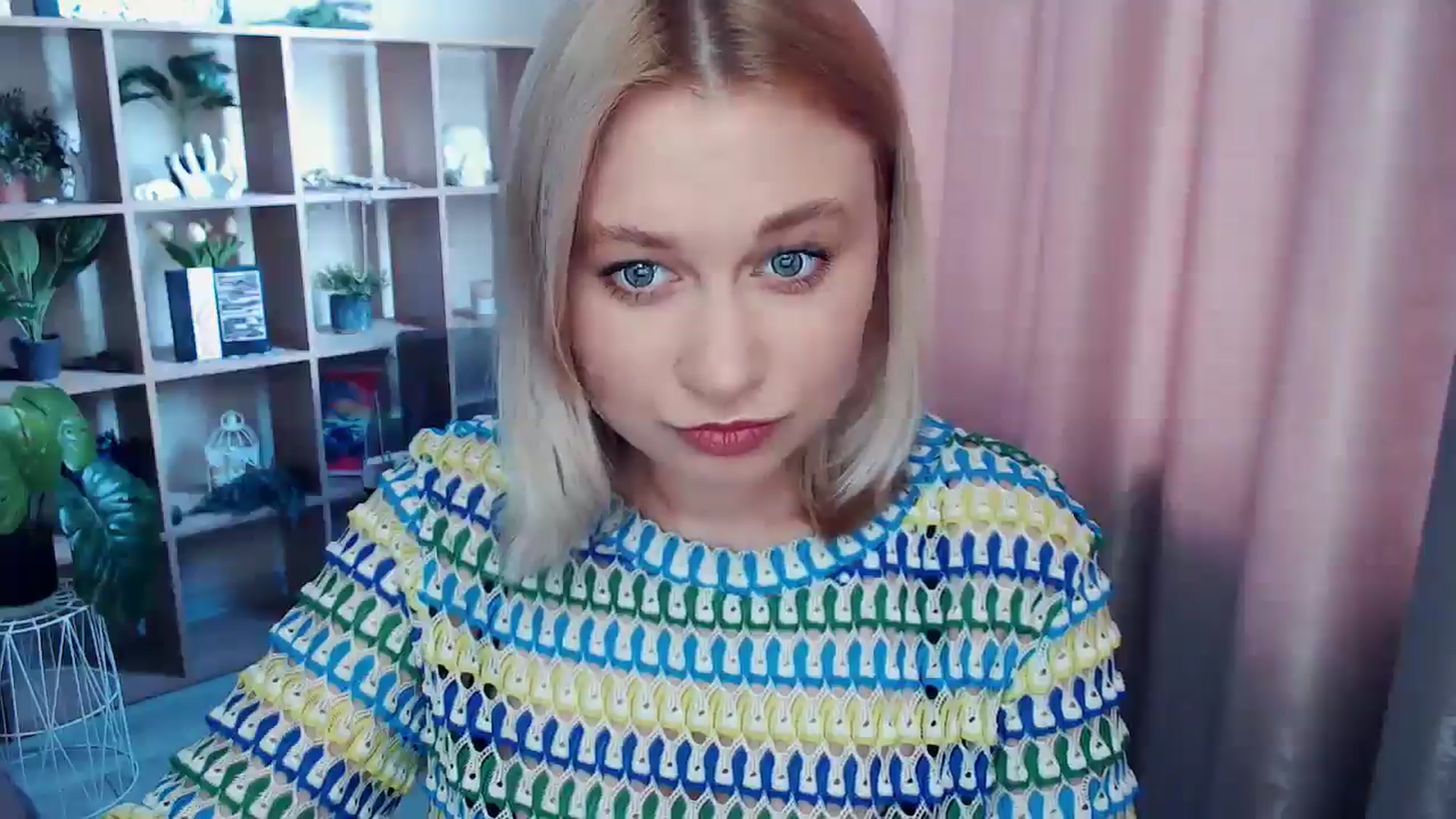 Gallery image thumbnail from Kukla_kolduna's myfreecams stream on, 07/02/2025, 15:53 image 10 of 20