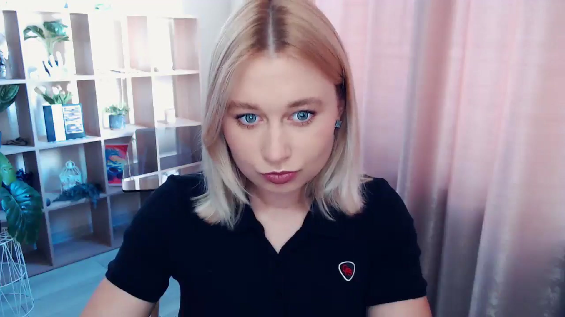 Gallery image thumbnail from Kukla_kolduna's myfreecams stream on, 07/03/2025, 16:16 image 2 of 20