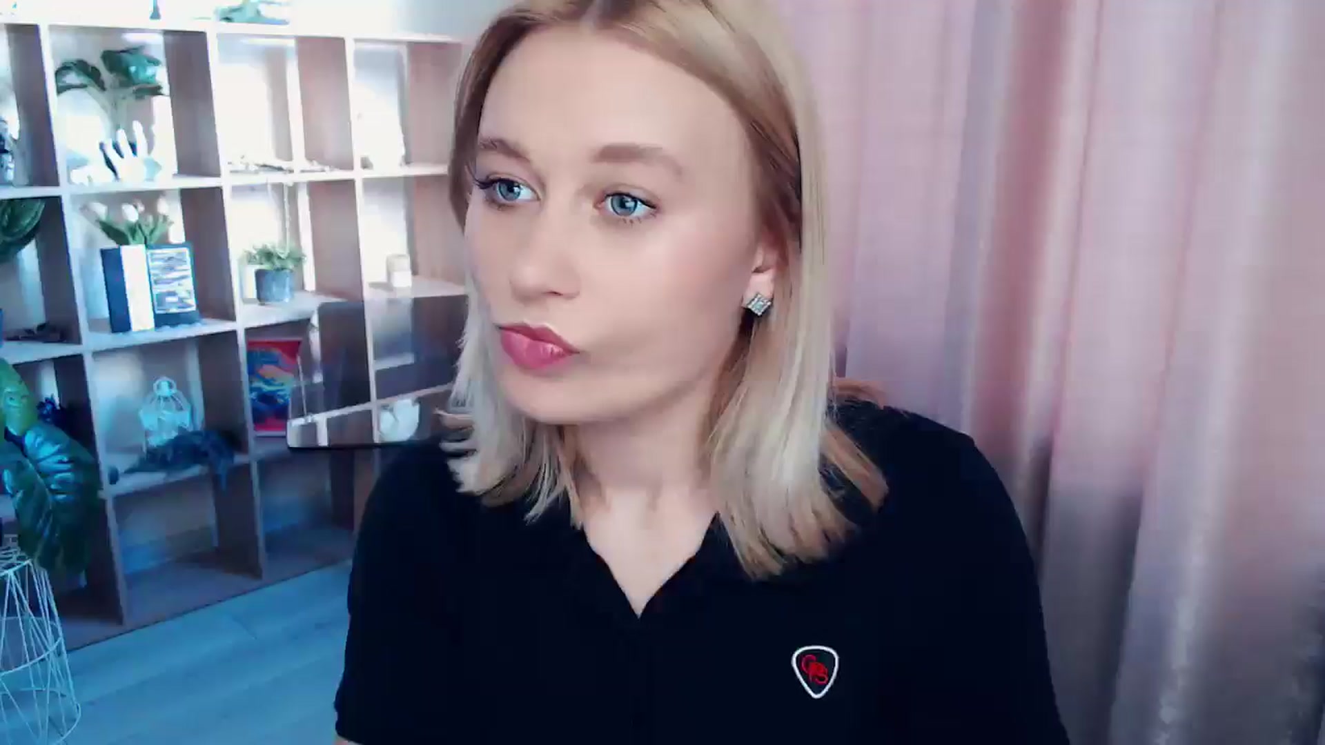 Gallery image thumbnail from Kukla_kolduna's myfreecams stream on, 07/03/2025, 16:16 image 20 of 20