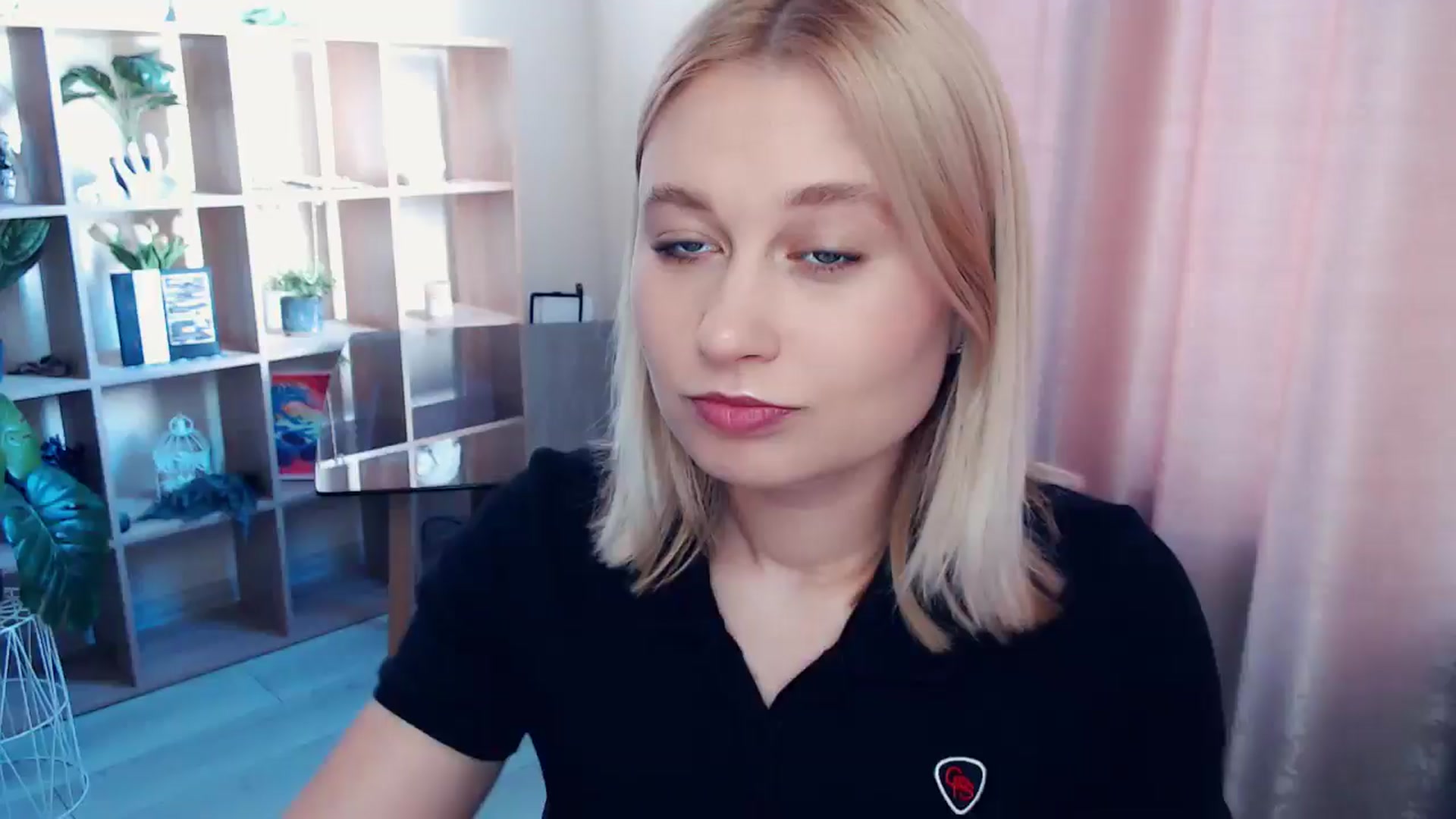 Gallery image thumbnail from Kukla_kolduna's myfreecams stream on, 07/03/2025, 16:16 image 8 of 20